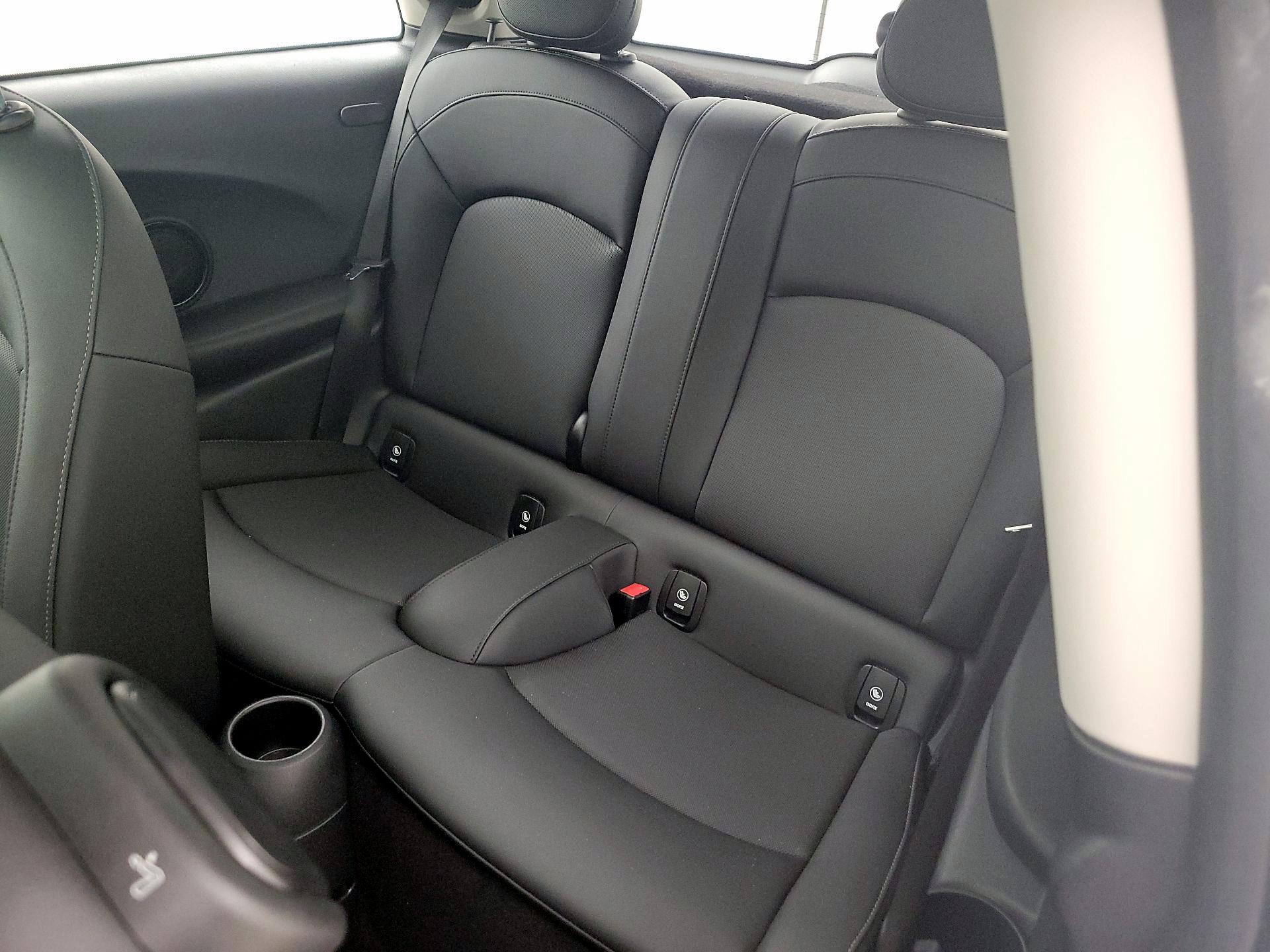 Thumbnail: 2023 MINI Cooper Hardtop - 20