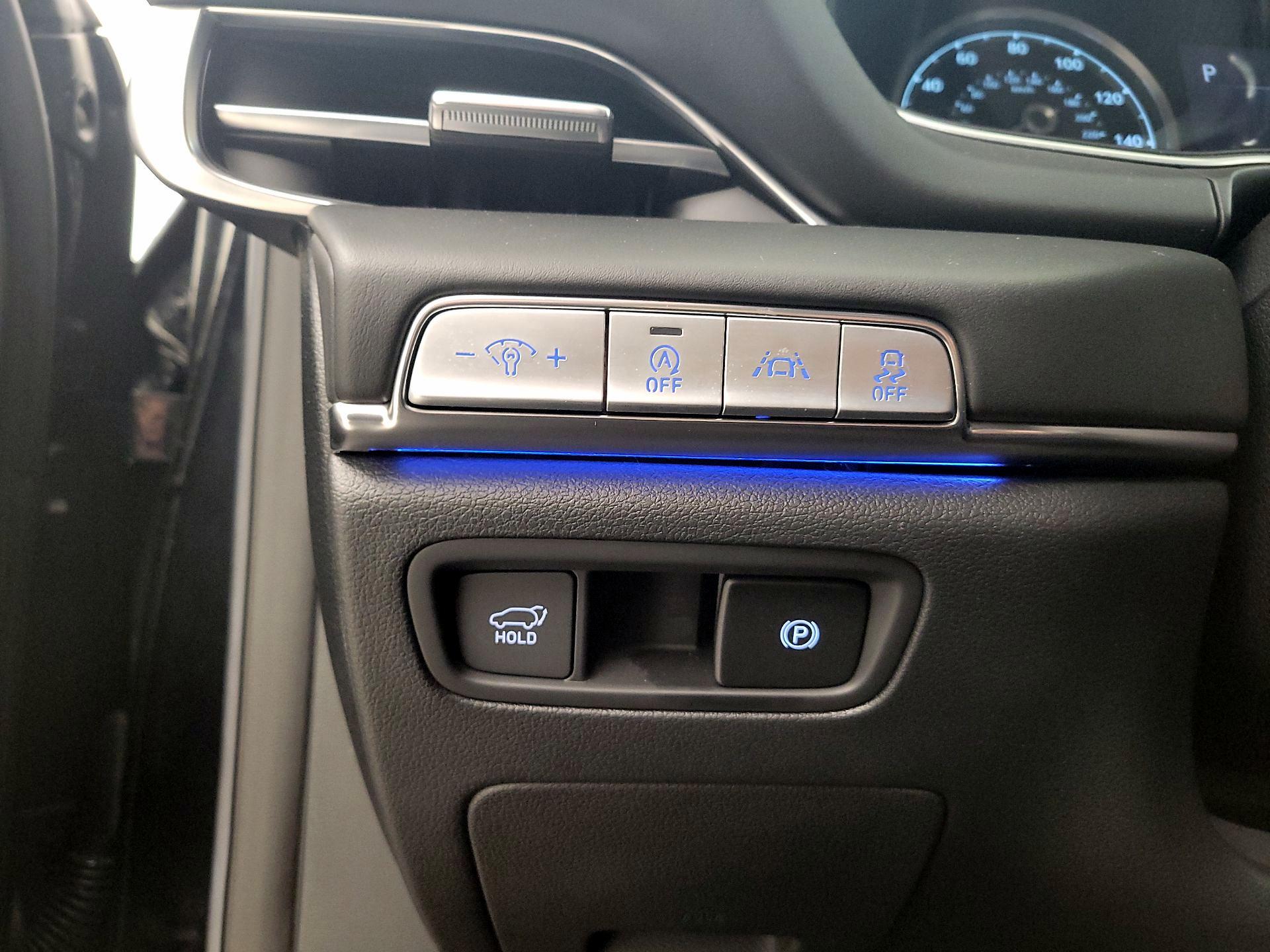 Thumbnail: 2021 Genesis GV80 - 13