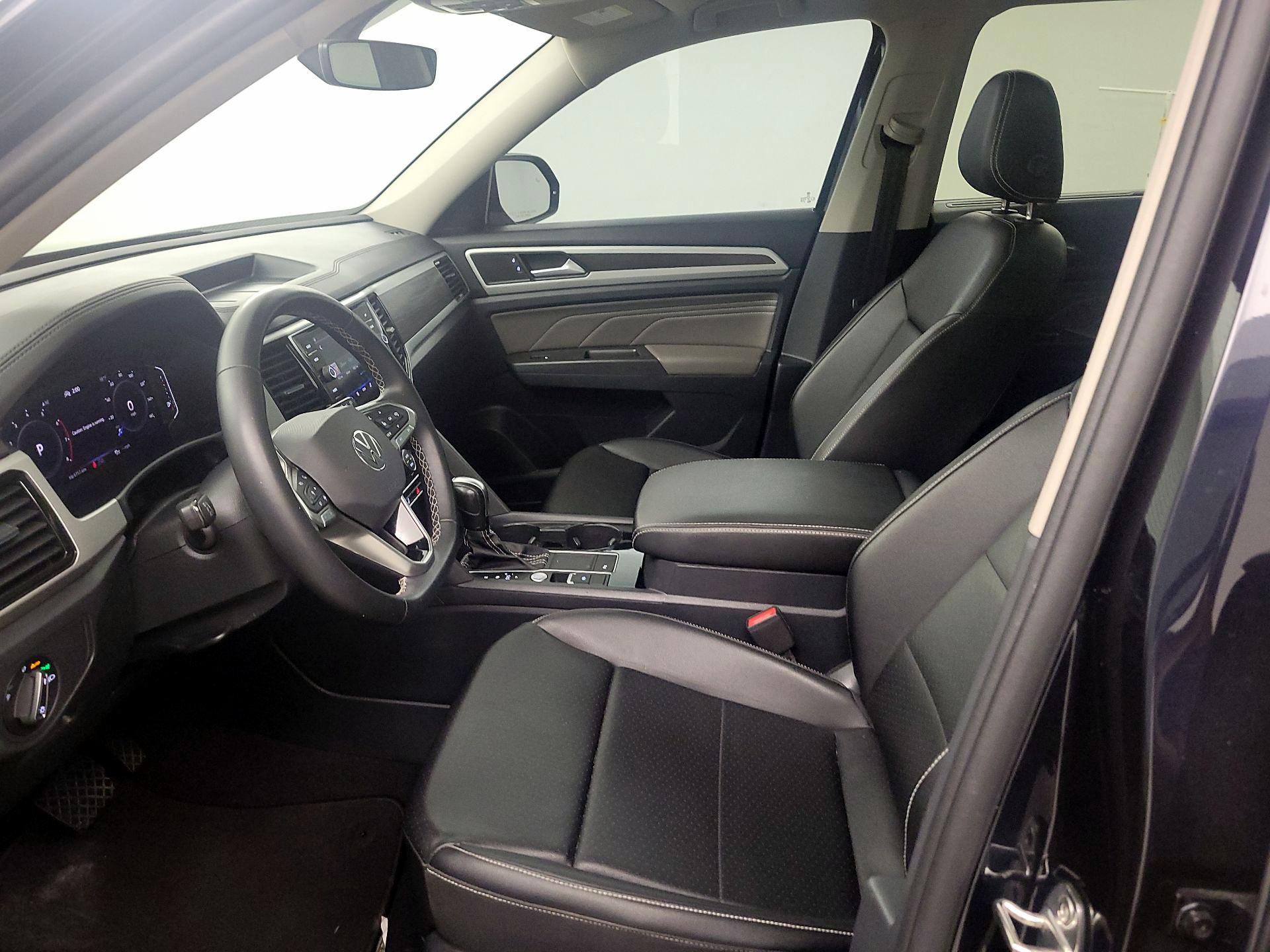 Thumbnail: 2023 Volkswagen Atlas - 11