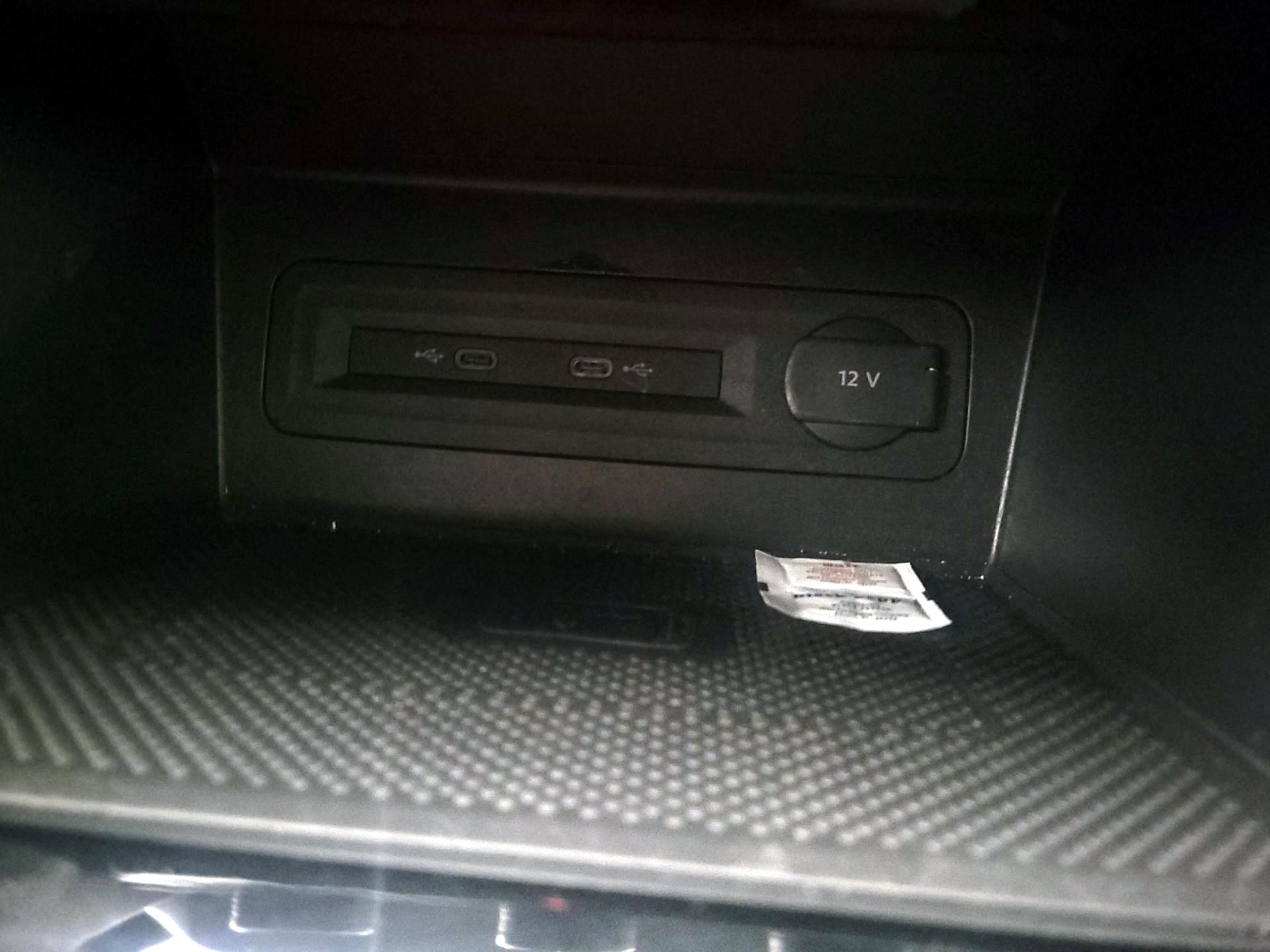 Thumbnail: 2023 Volkswagen Atlas - 18