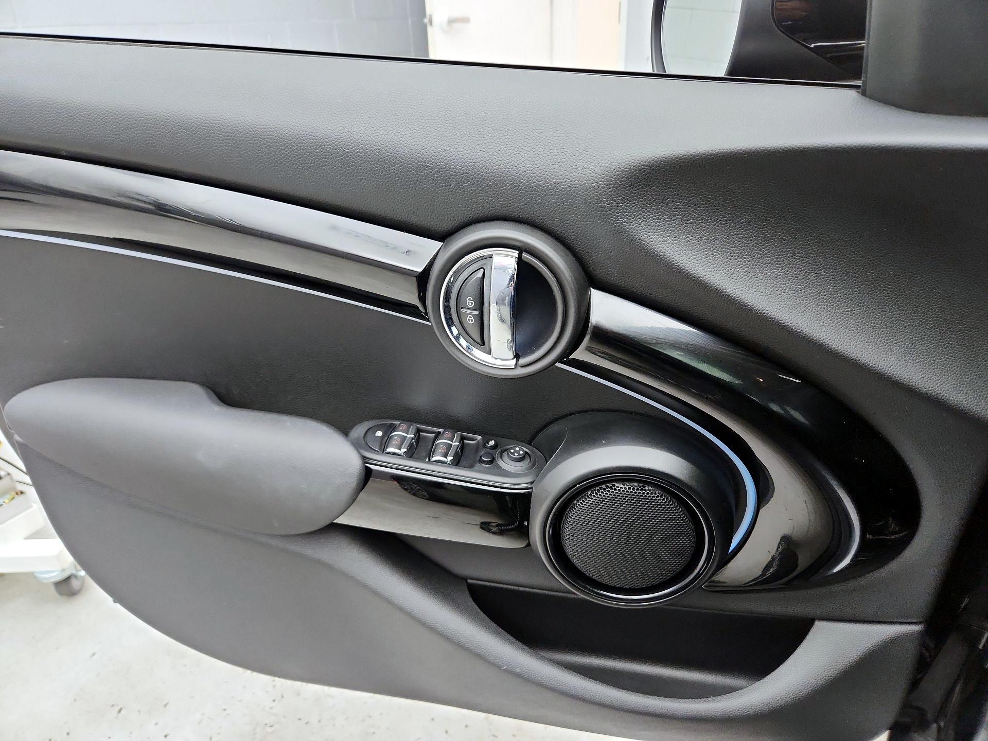 Thumbnail: 2023 MINI Cooper Hardtop - 12