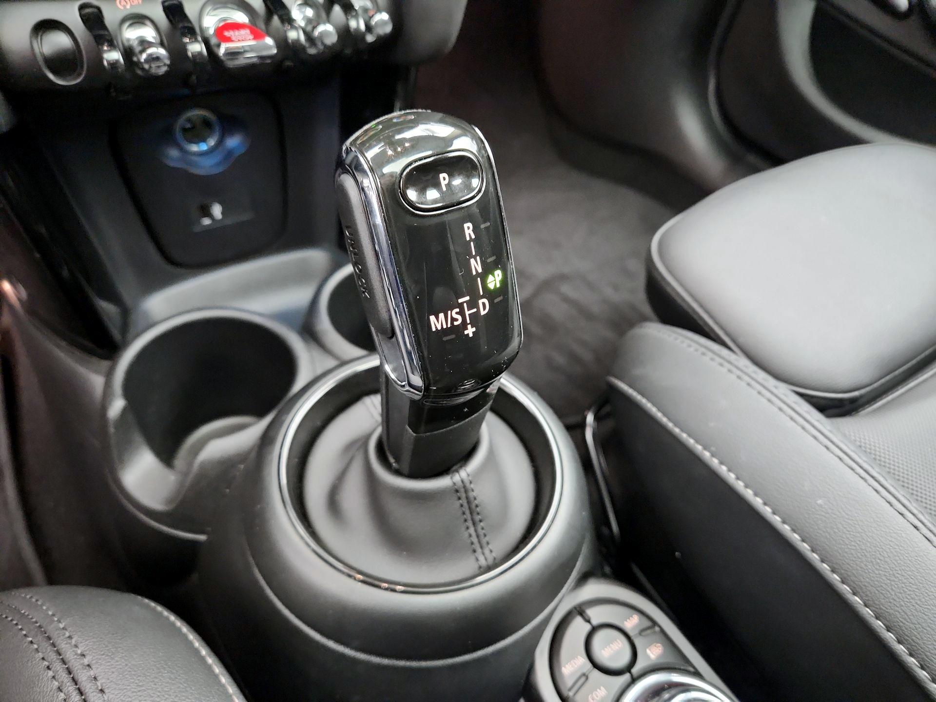 Thumbnail: 2023 MINI Cooper Hardtop - 17