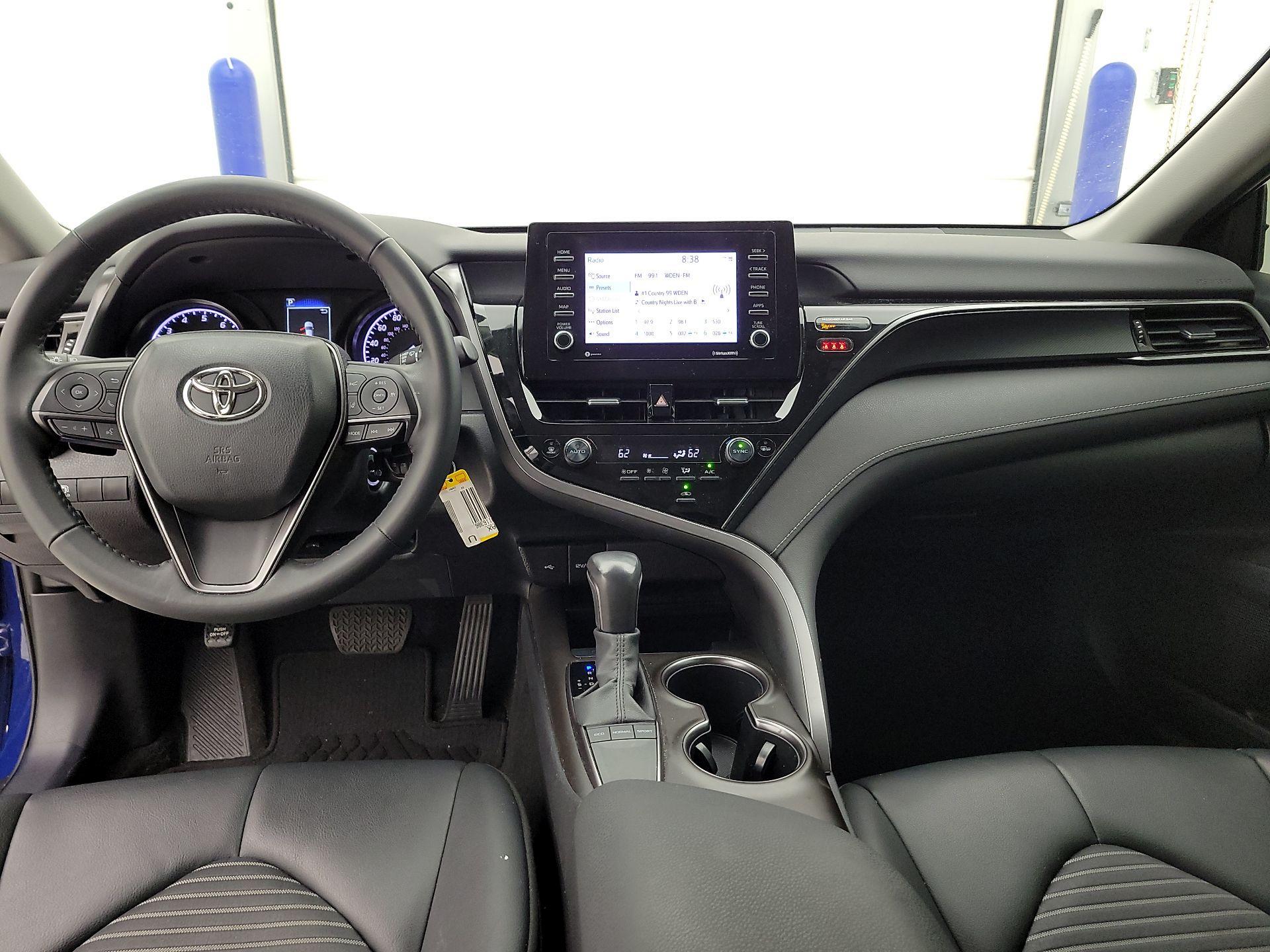 Thumbnail: 2023 Toyota Camry - 9