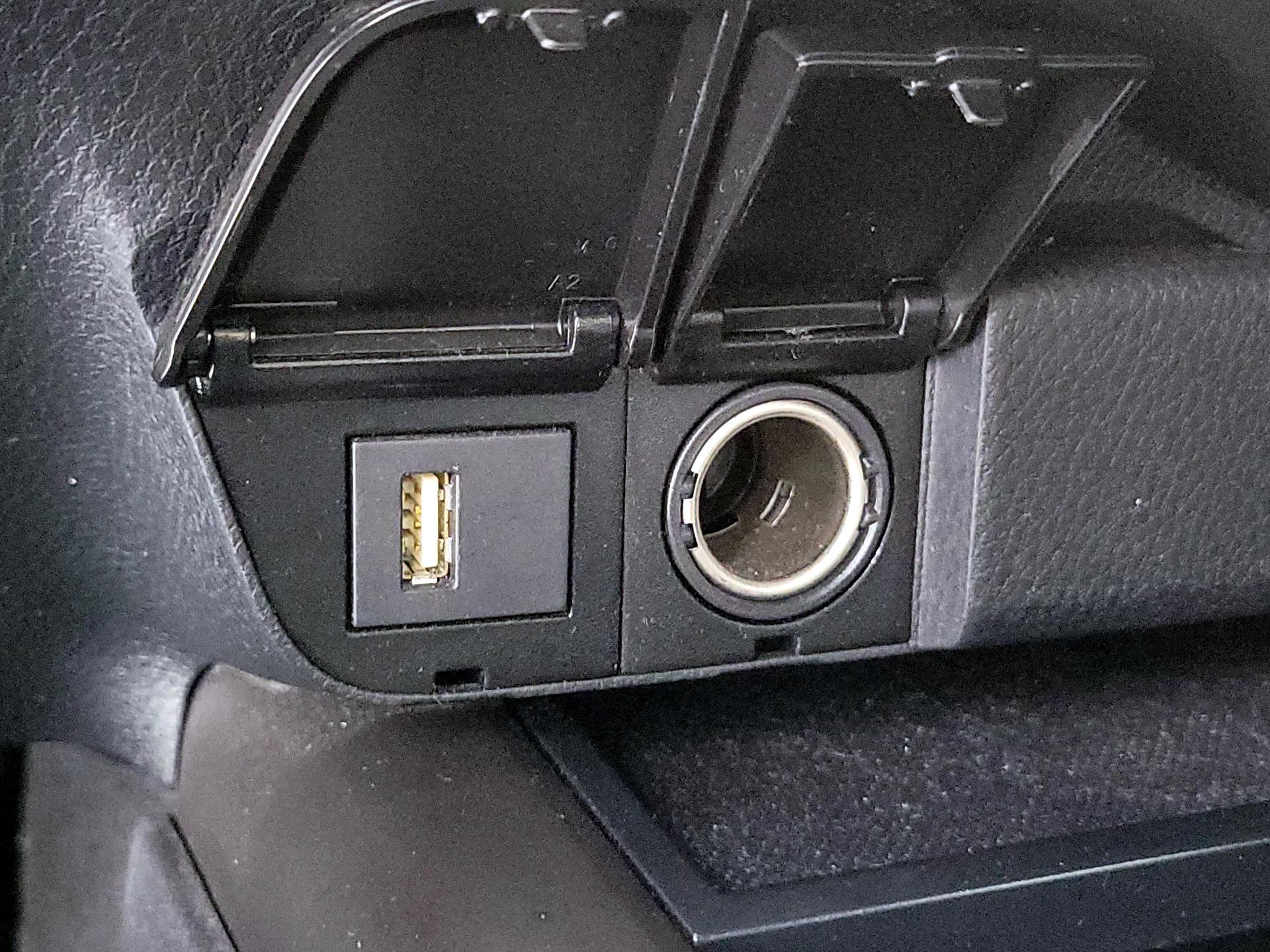 Thumbnail: 2023 Toyota Camry - 18