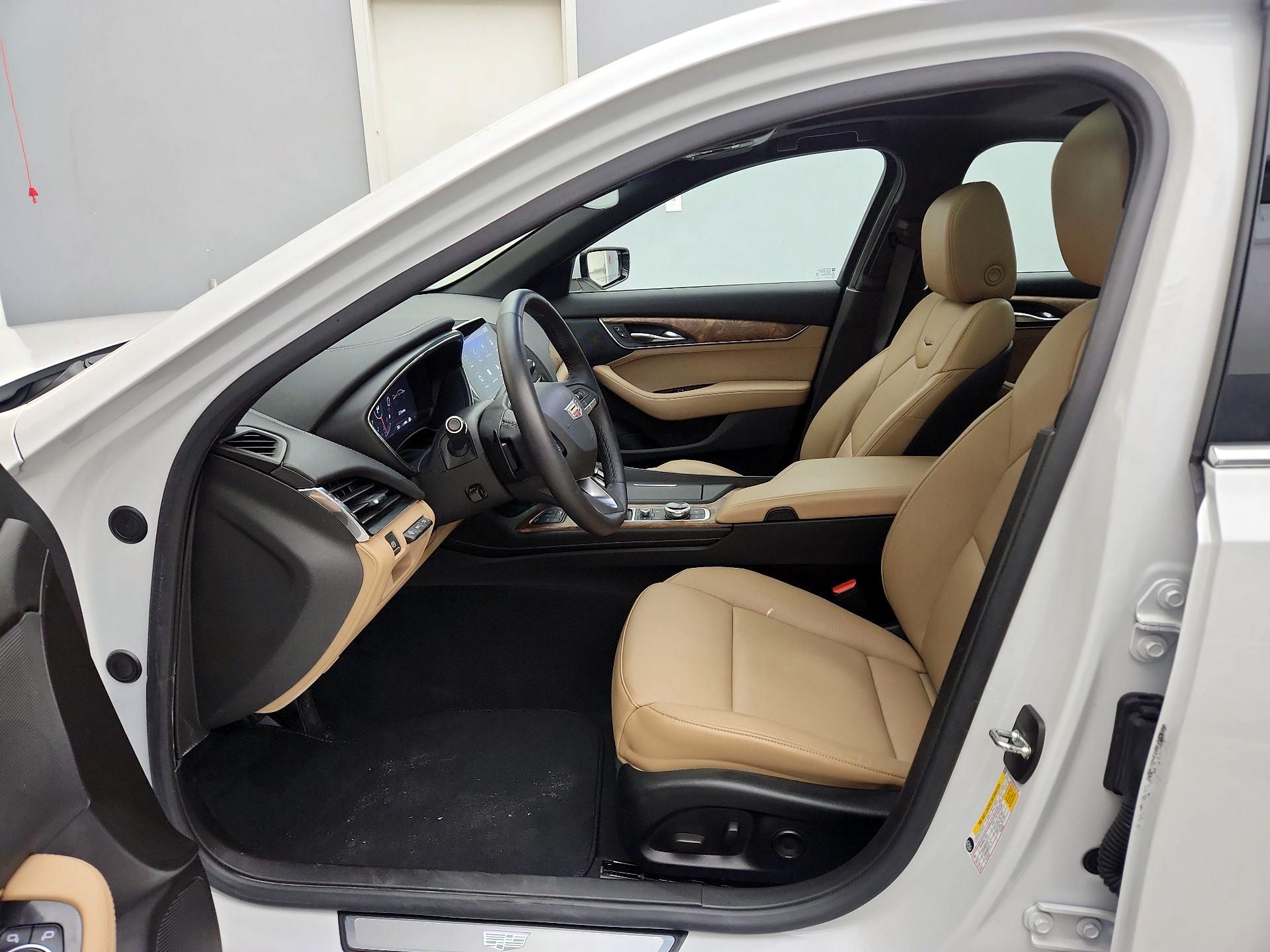 Thumbnail: 2022 Cadillac CT5 - 11