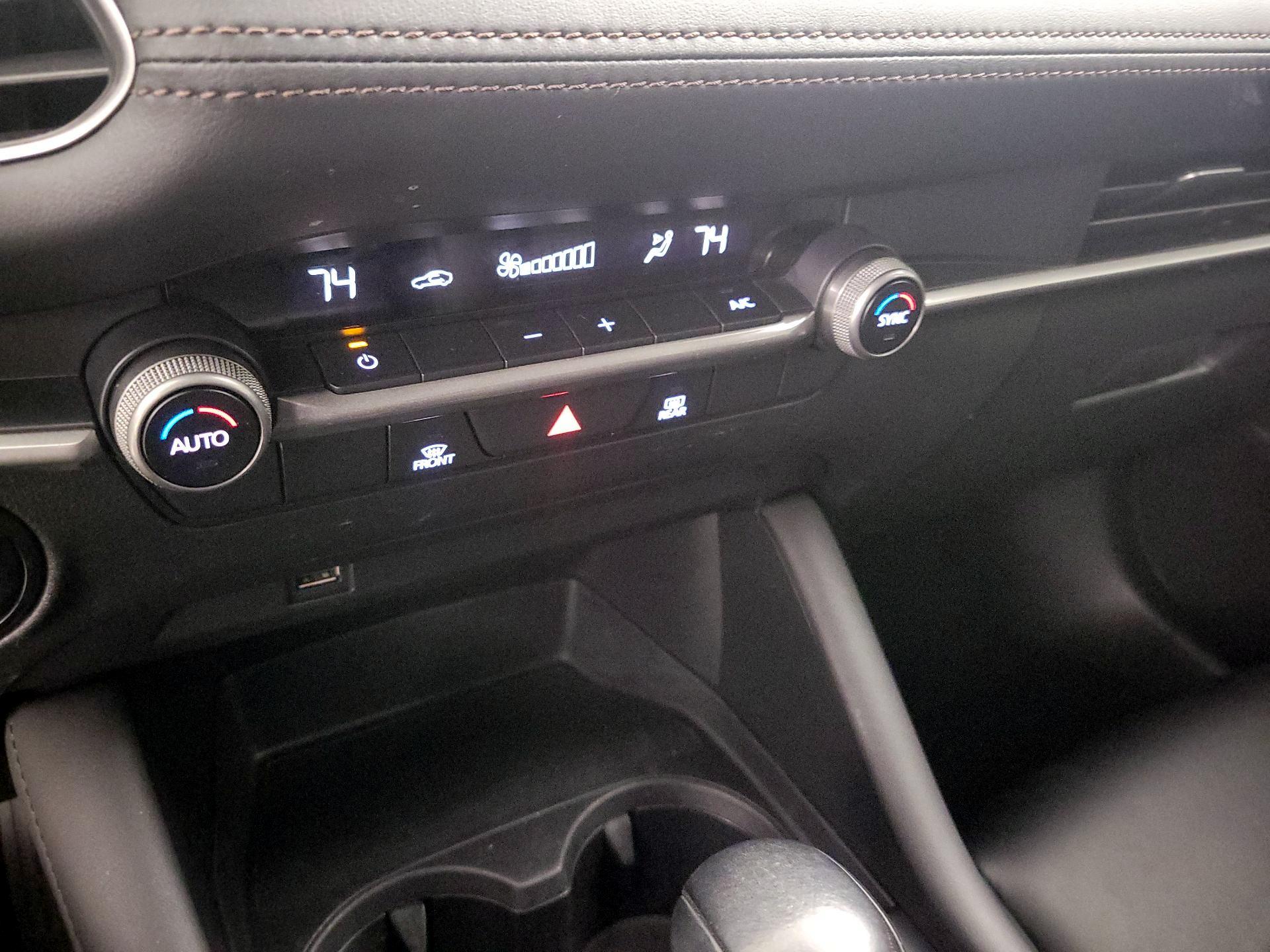 Thumbnail: 2020 Mazda Mazda3 - 16