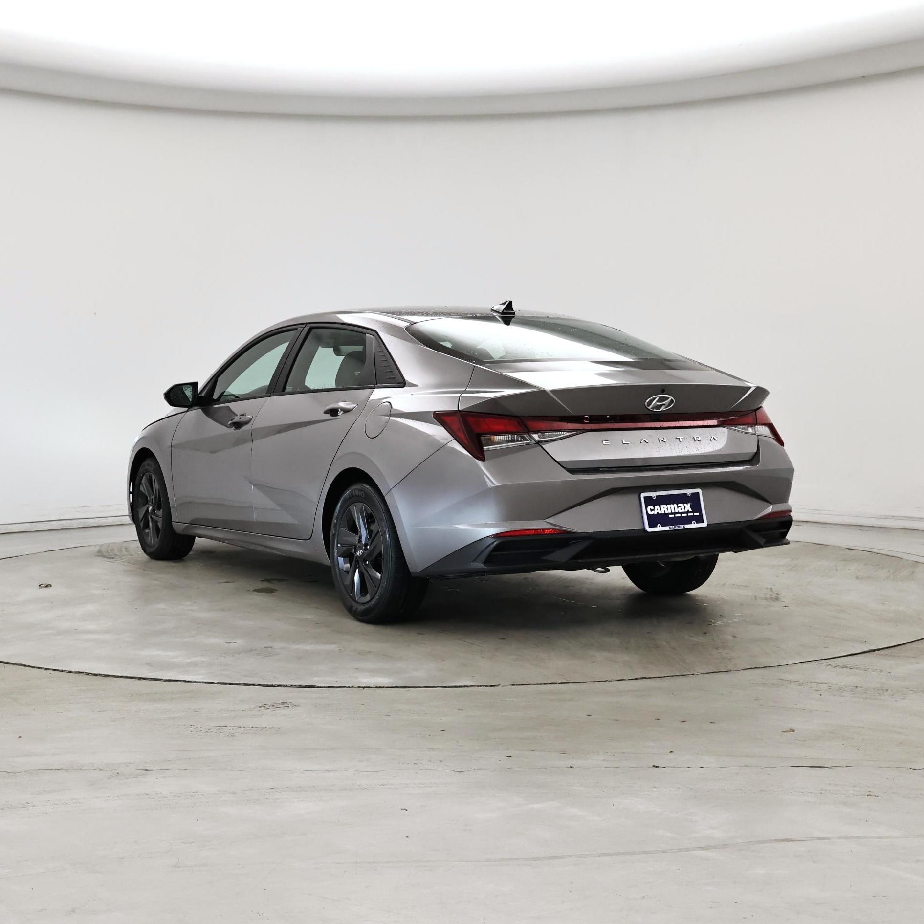 Thumbnail: 2023 Hyundai Elantra - 2