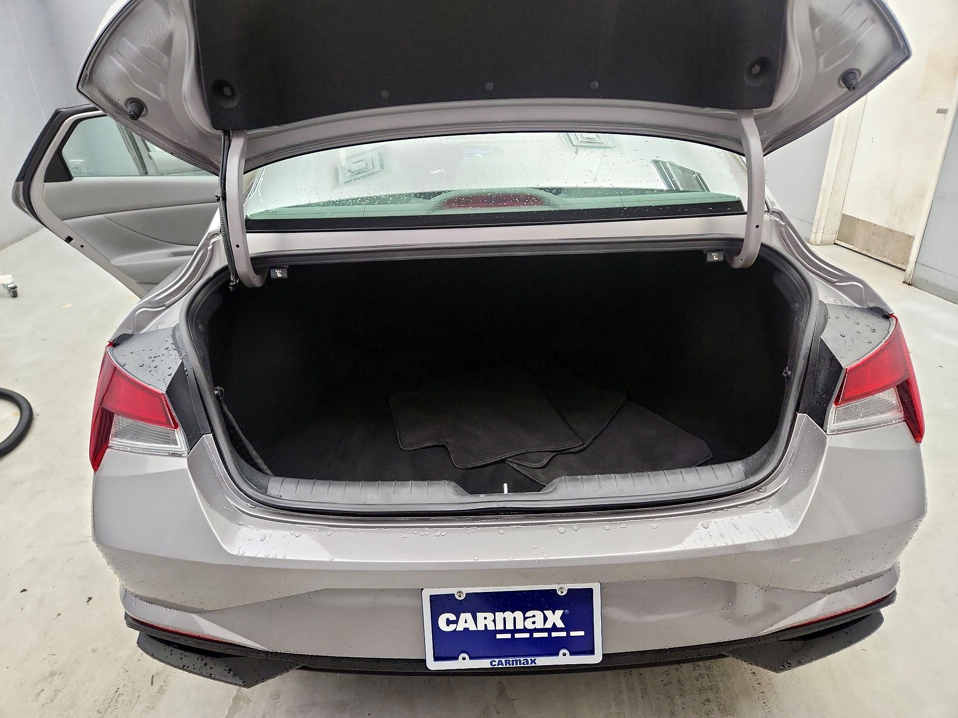 Thumbnail: 2023 Hyundai Elantra - 20