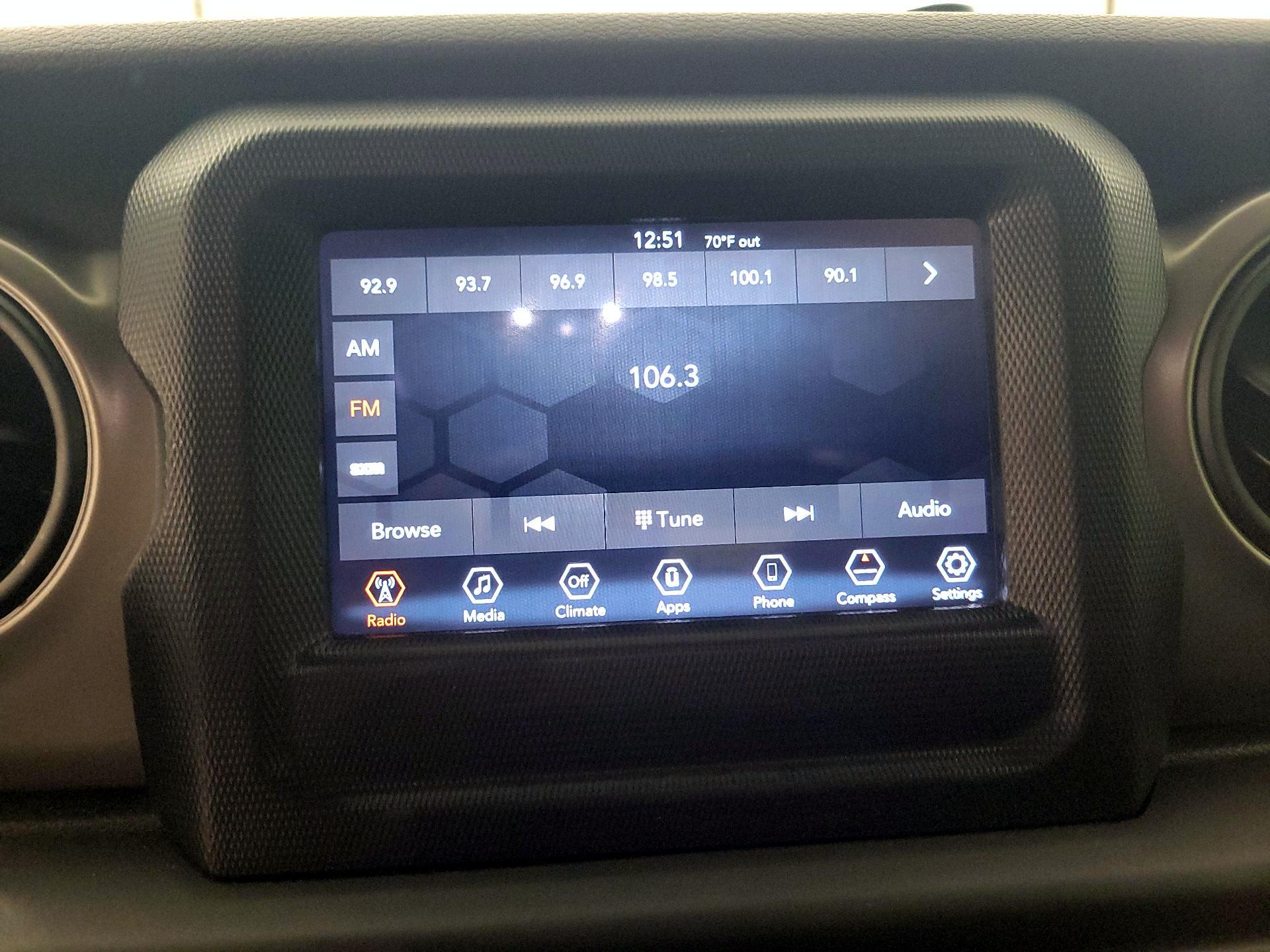 Thumbnail: 2020 Jeep Wrangler - 15