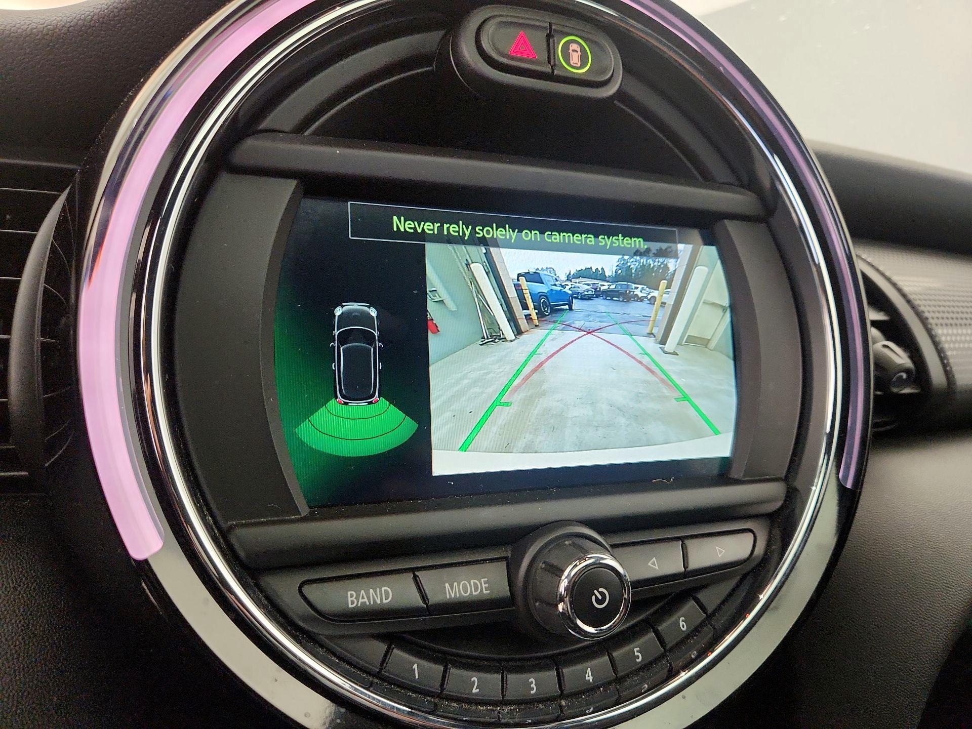 Thumbnail: 2021 MINI Cooper Hardtop - 14