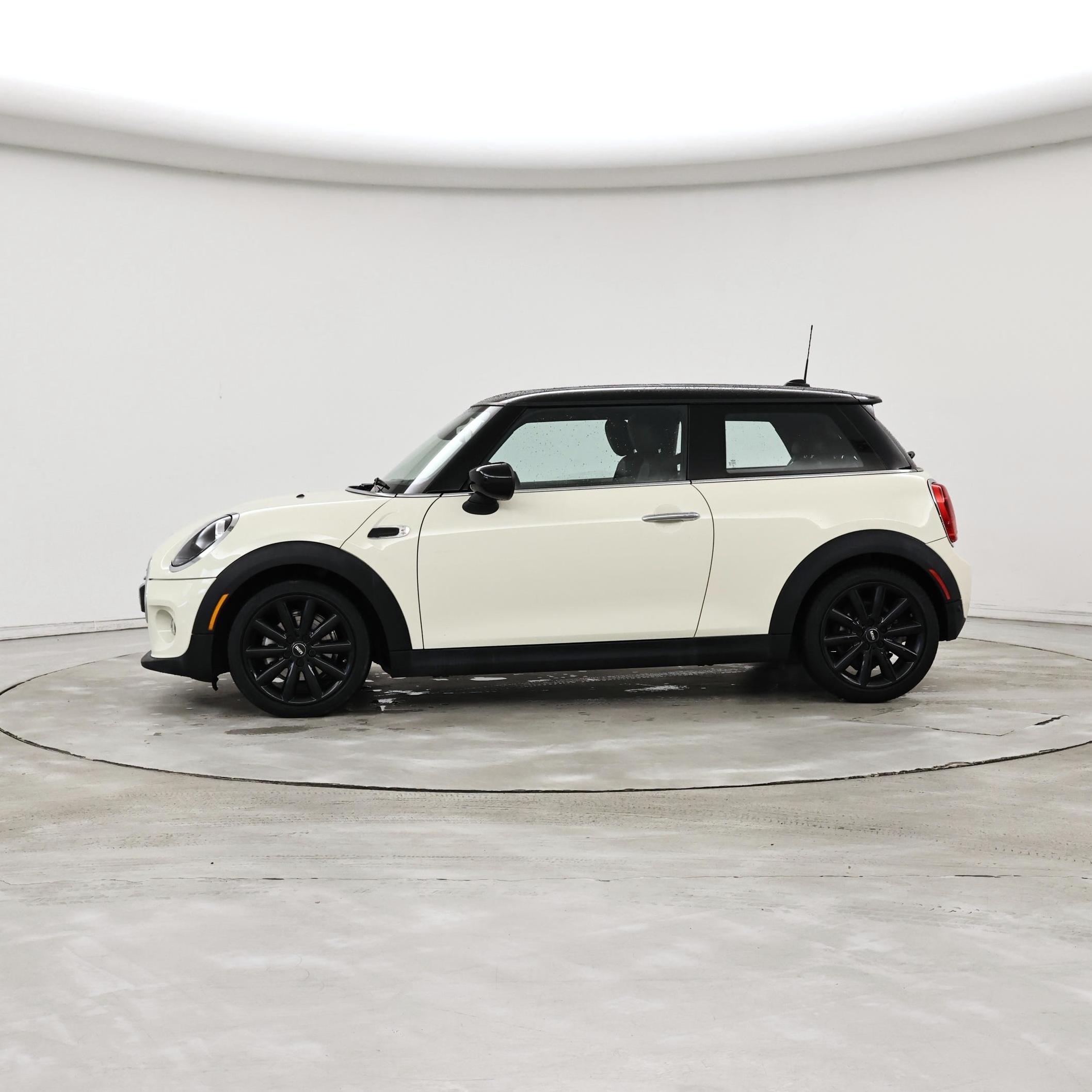 Thumbnail: 2021 MINI Cooper Hardtop - 3