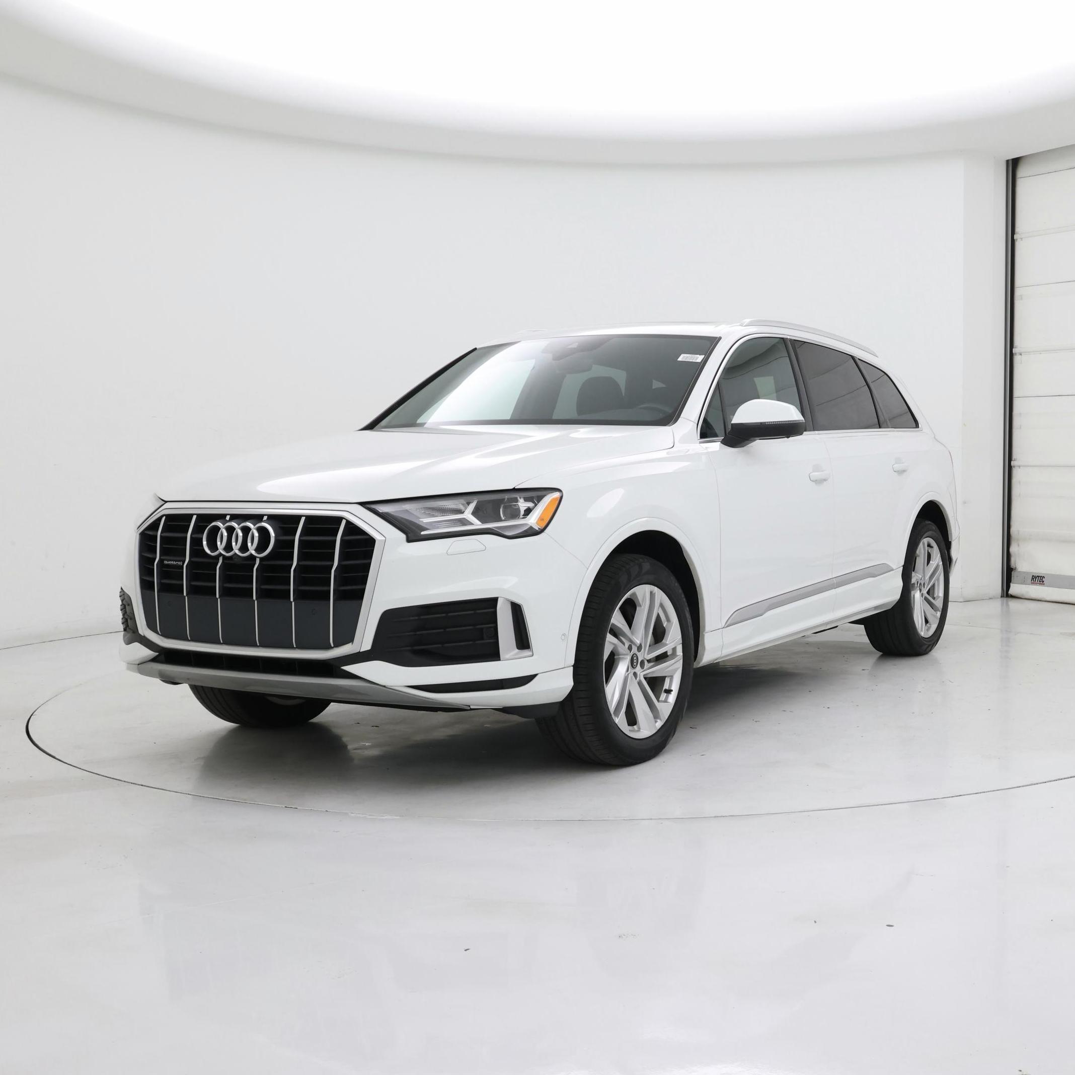 Thumbnail: 2021 Audi Q7 - 4