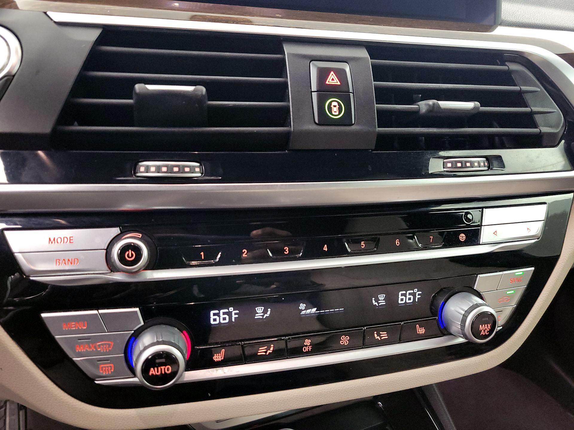 Thumbnail: 2020 BMW X3 - 17