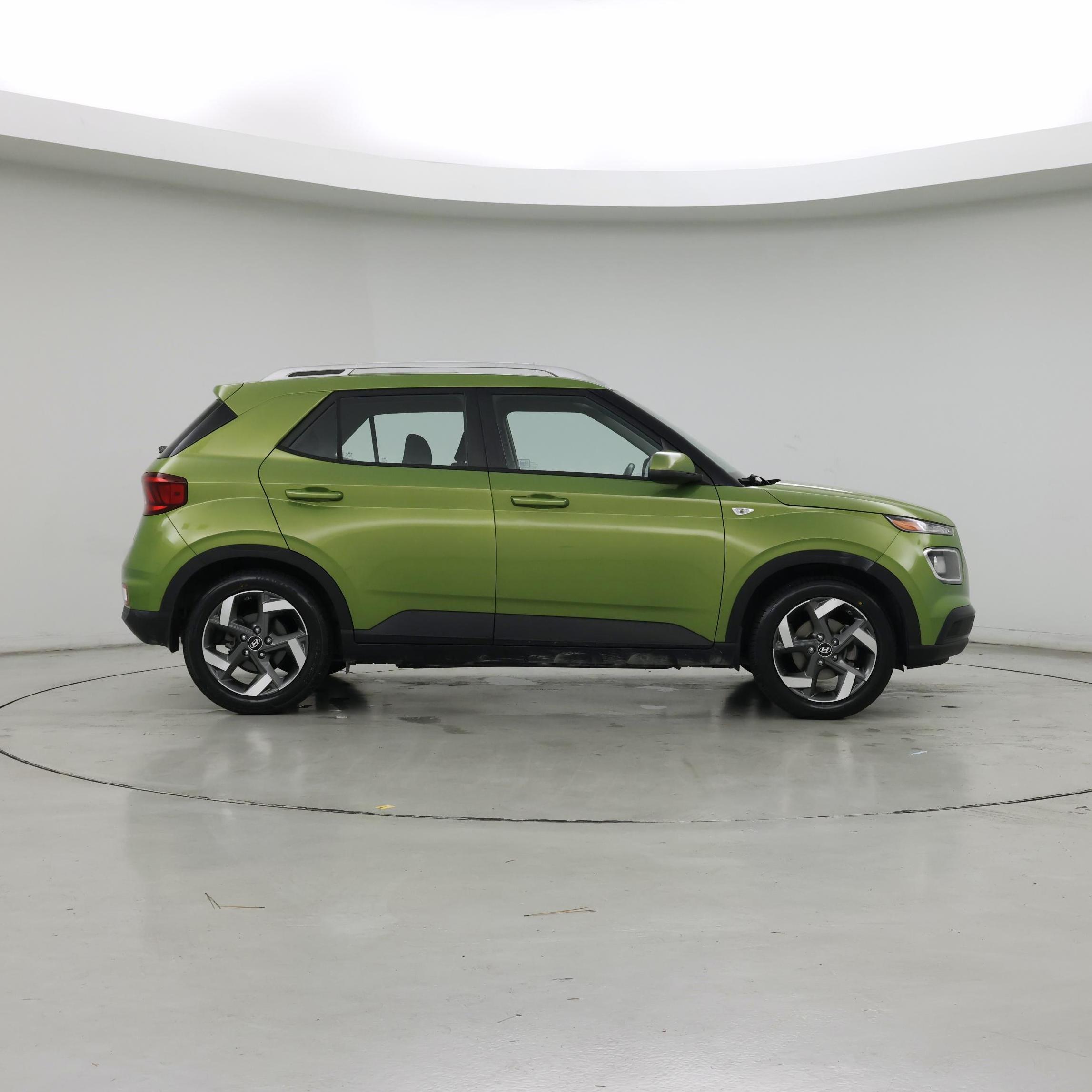 Thumbnail: 2021 Hyundai Venue - 7