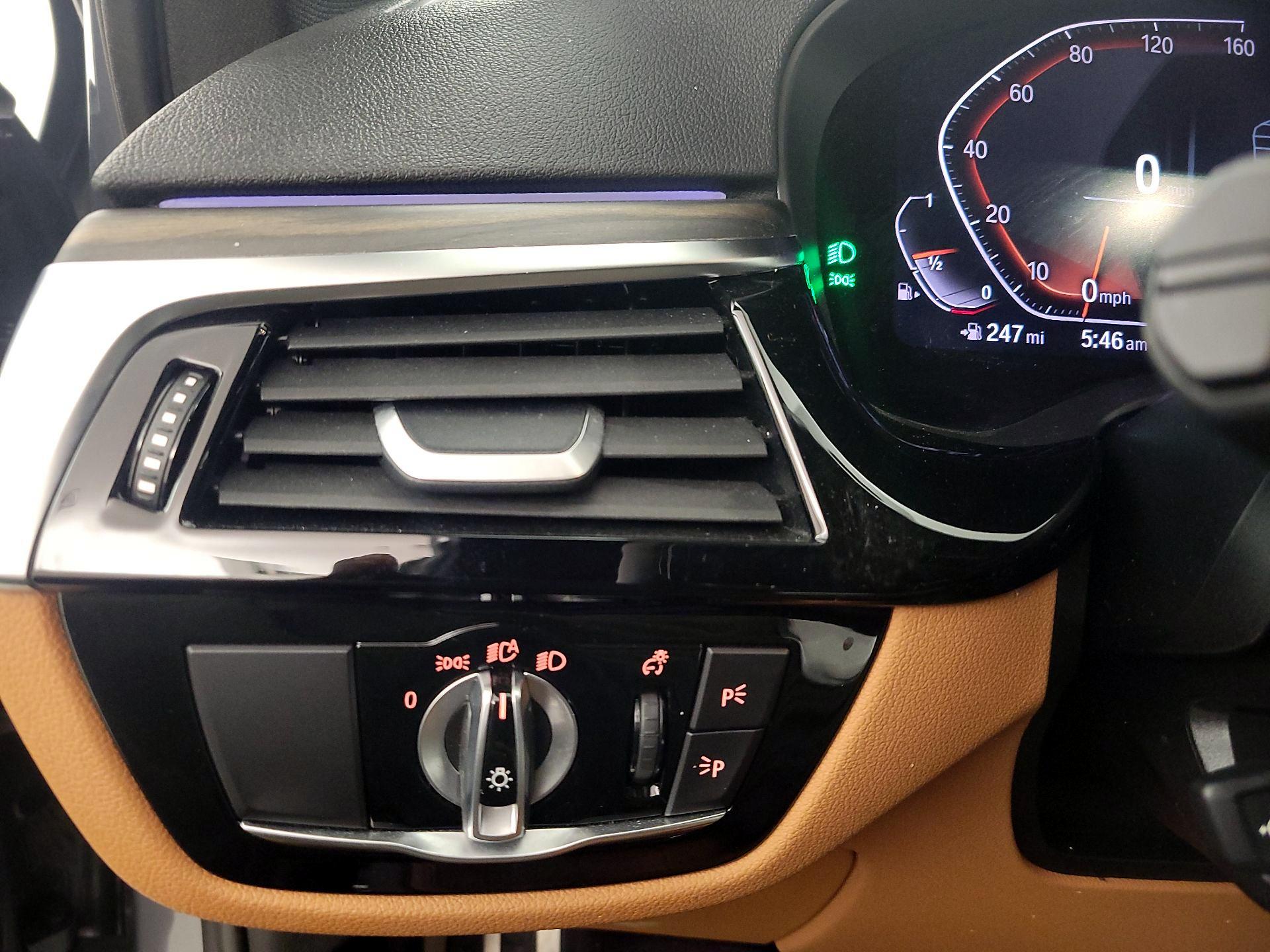 Thumbnail: 2023 BMW 5 Series - 13