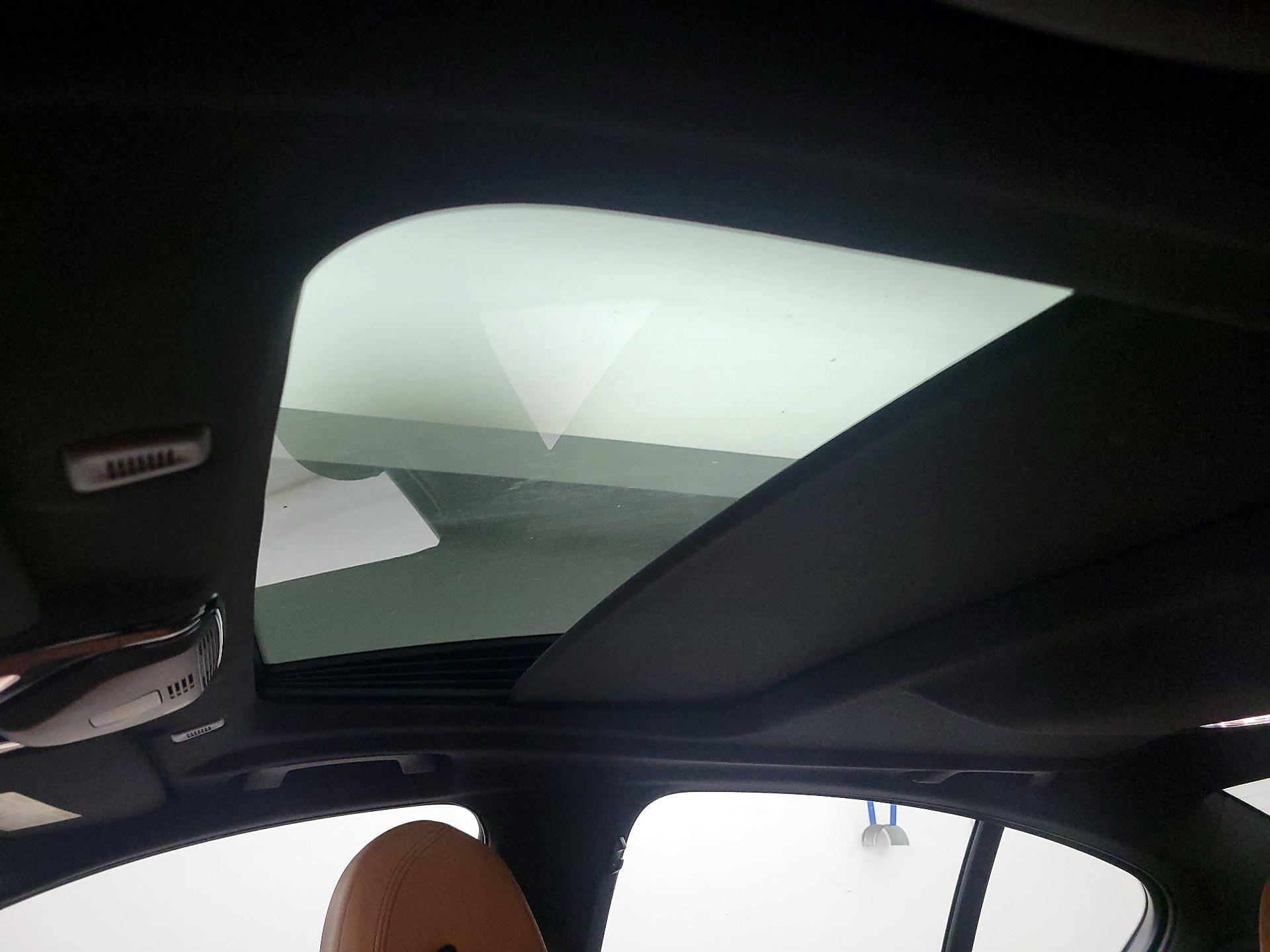 Thumbnail: 2023 BMW 5 Series - 20