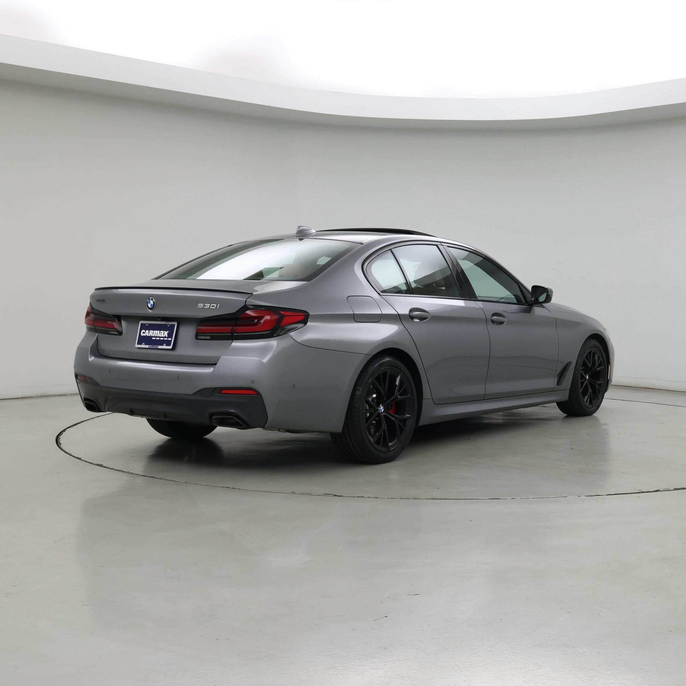 Thumbnail: 2023 BMW 5 Series - 8