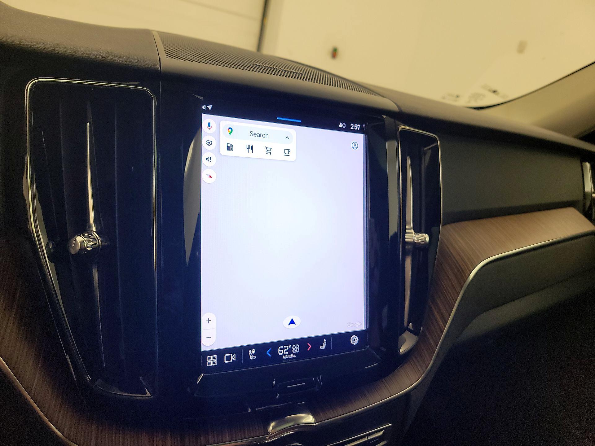 Thumbnail: 2023 Volvo XC60 - 14