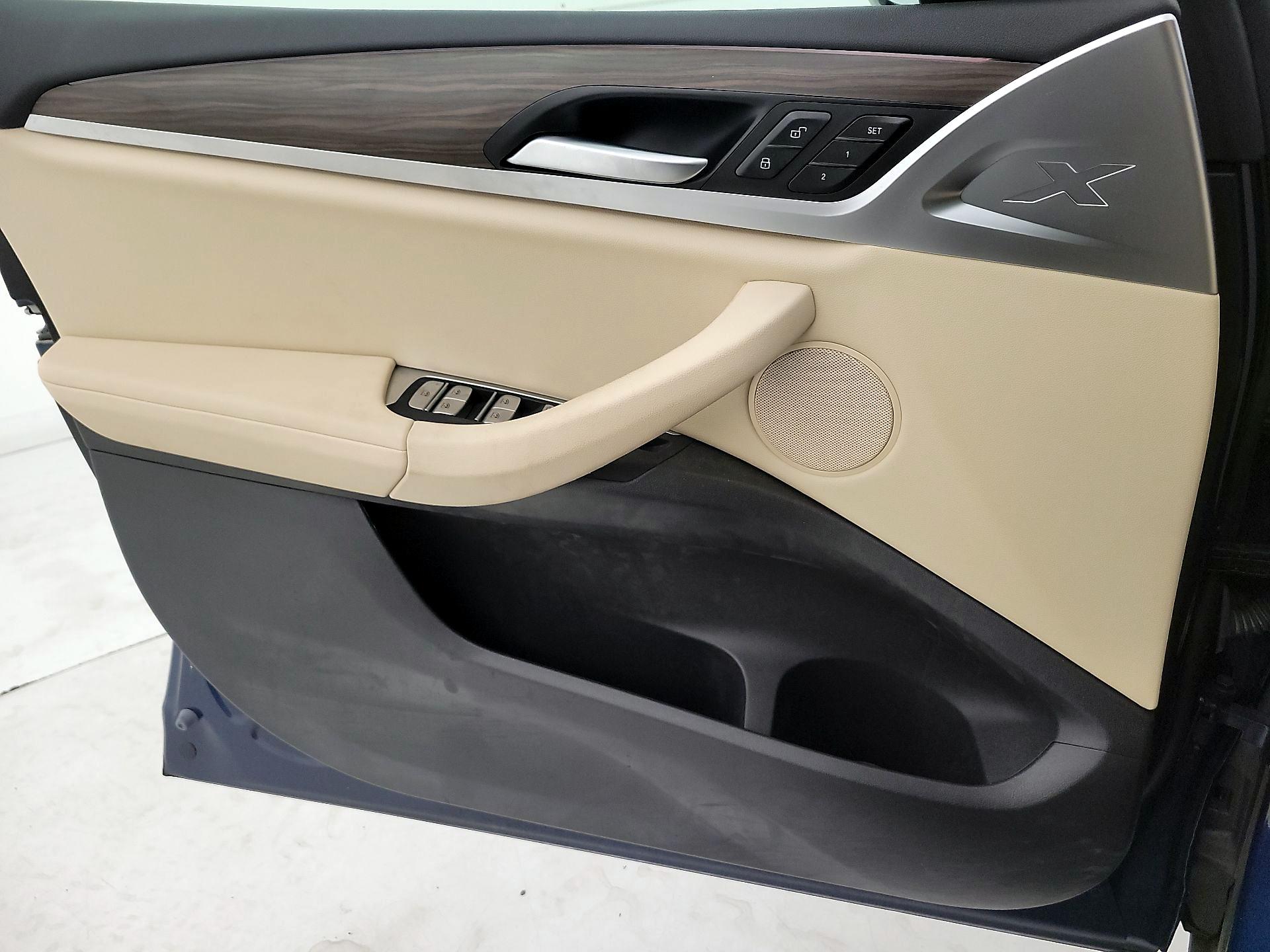 Thumbnail: 2021 BMW X3 - 12