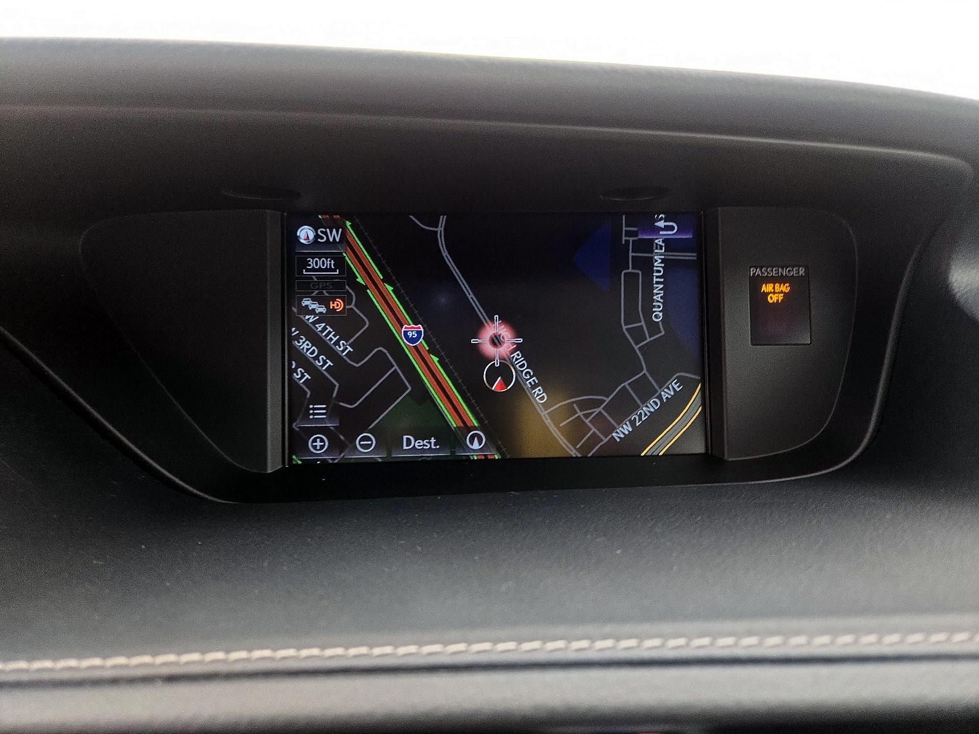 Thumbnail: 2017 Lexus ES - 14