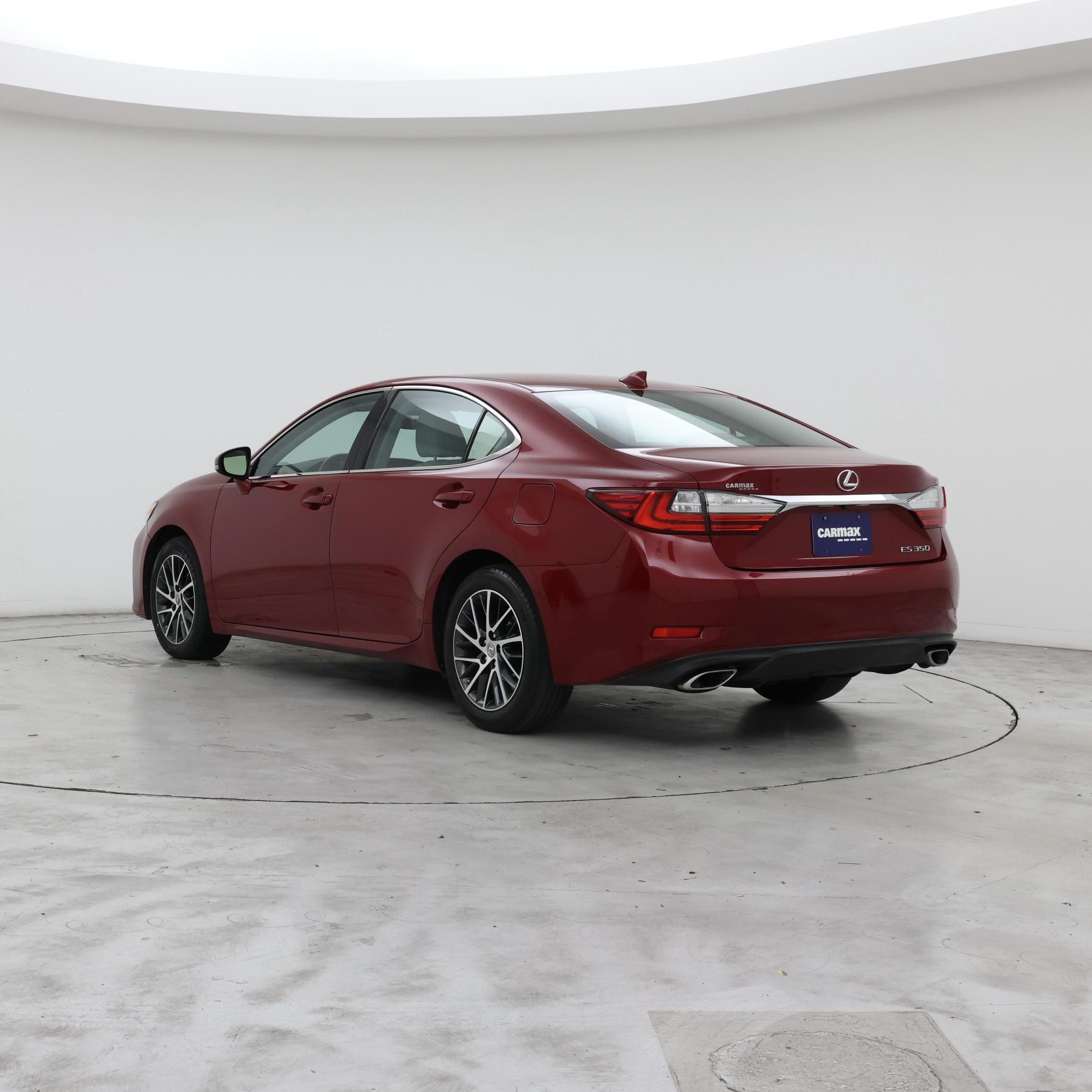 Thumbnail: 2017 Lexus ES - 2