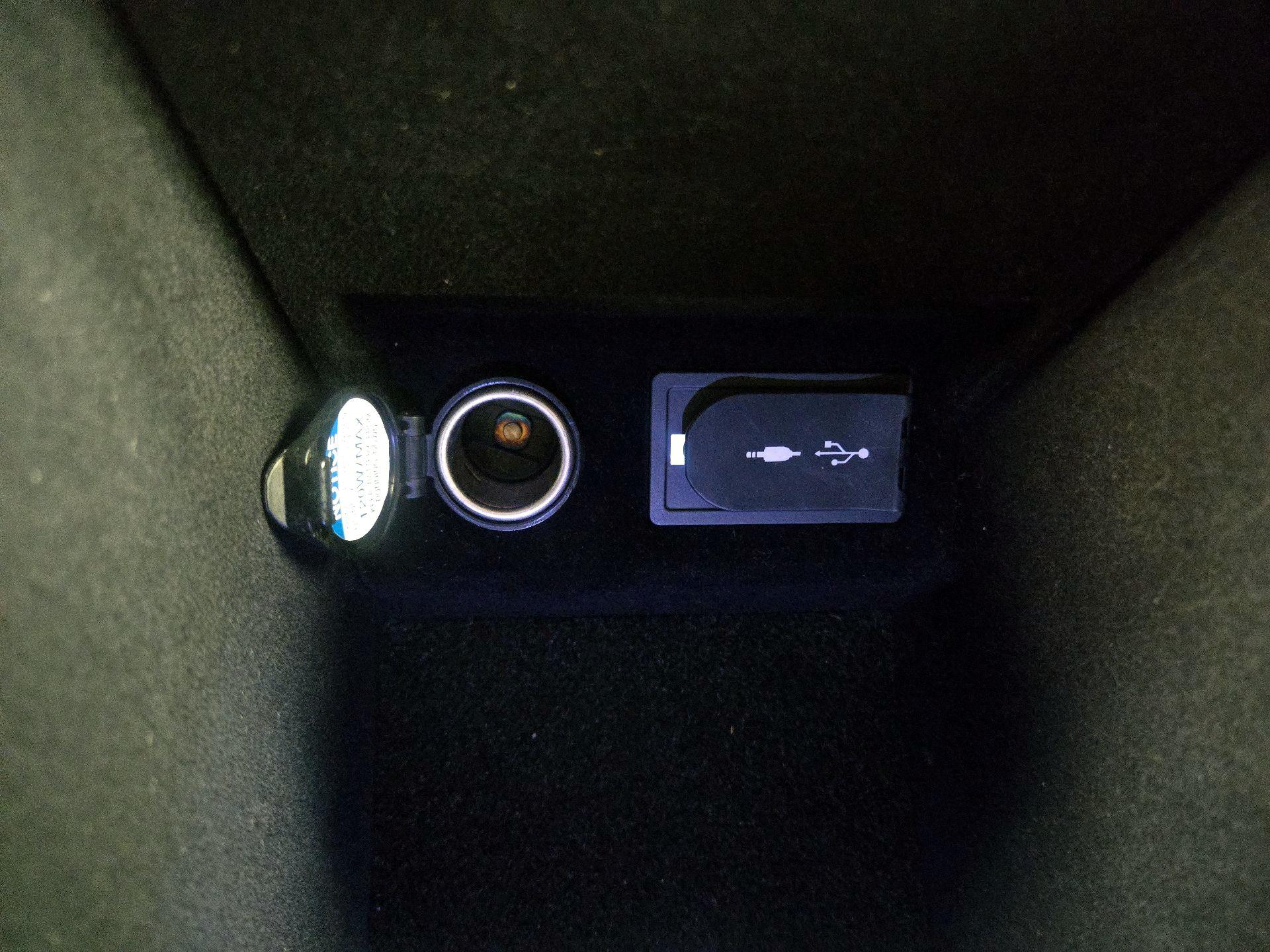 Thumbnail: 2017 Lexus ES - 19