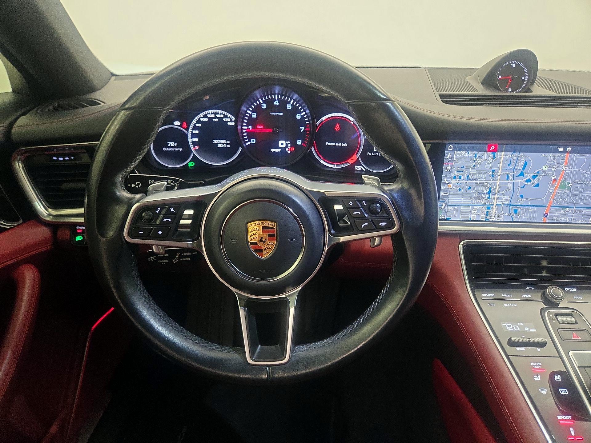 Thumbnail: 2018 Porsche Panamera - 10