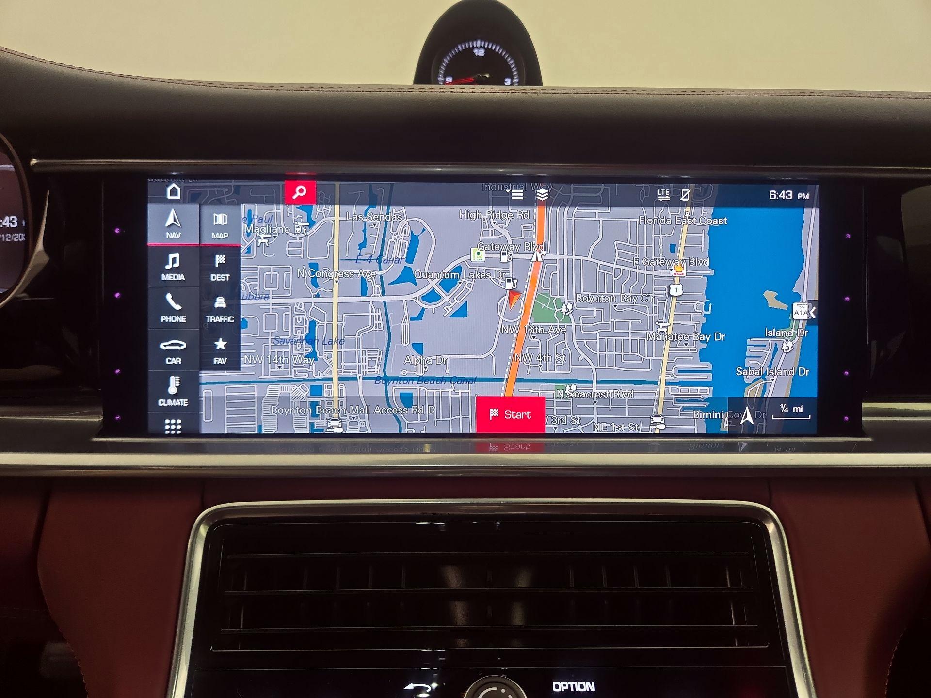 Thumbnail: 2018 Porsche Panamera - 14