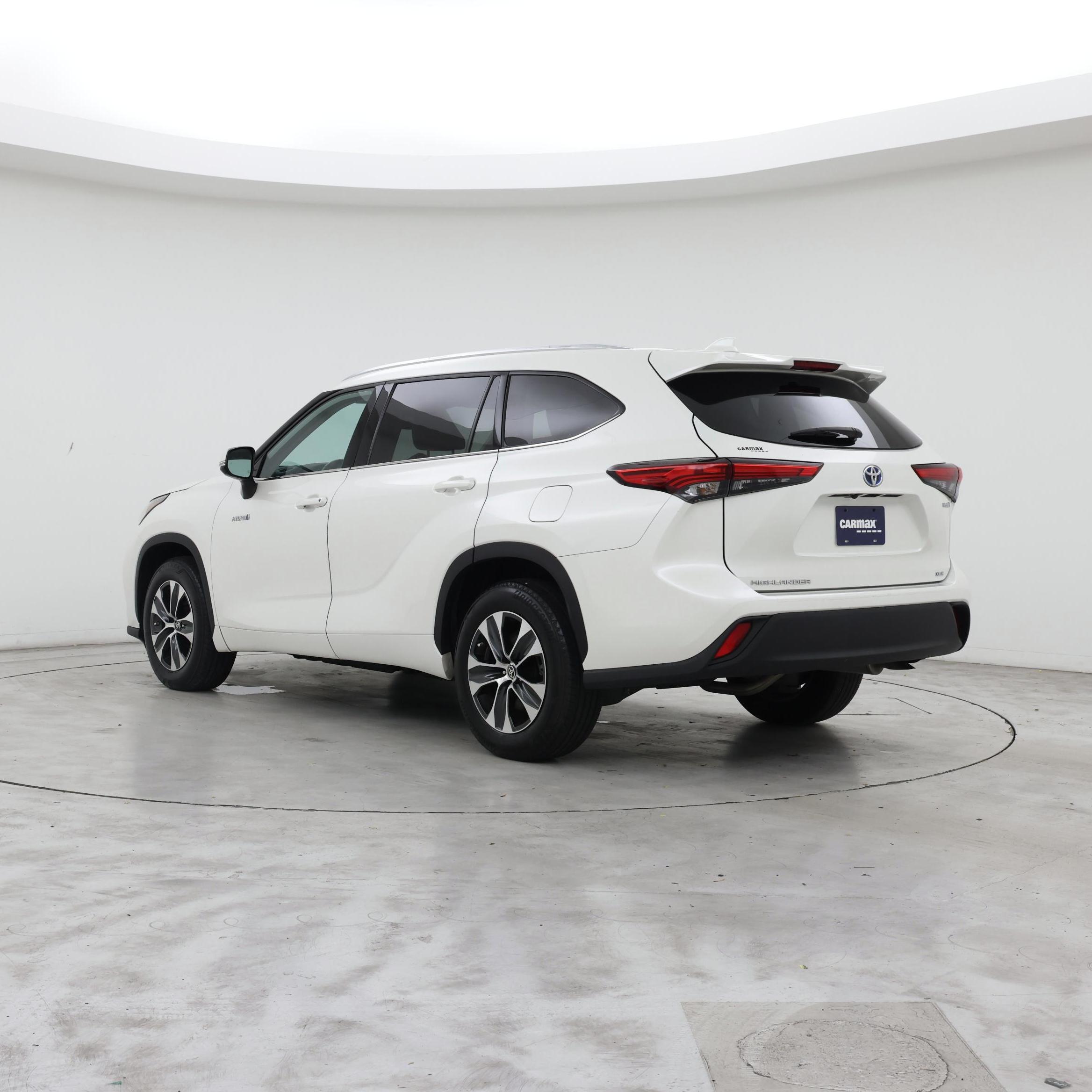 Thumbnail: 2020 Toyota Highlander - 2