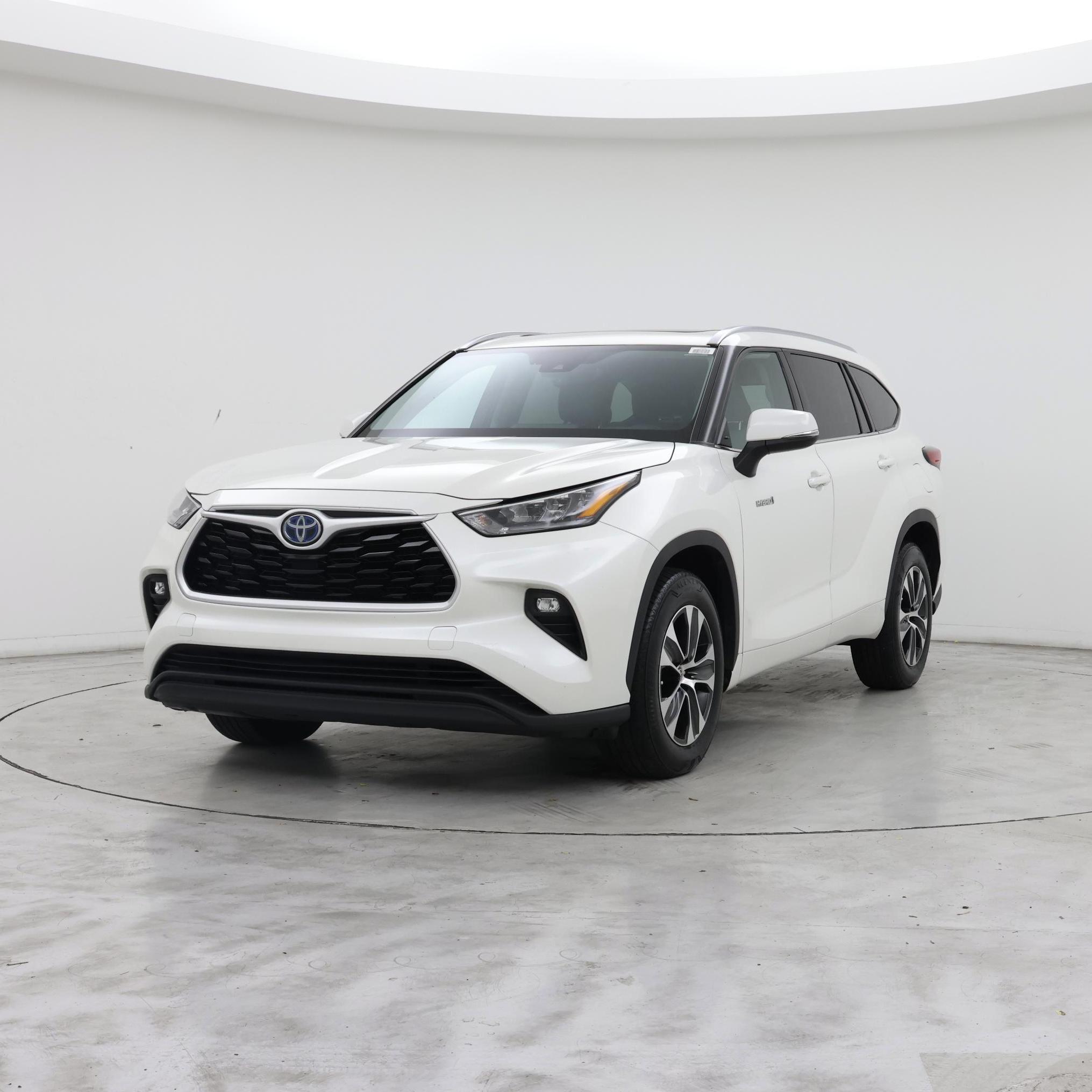 Thumbnail: 2020 Toyota Highlander - 4