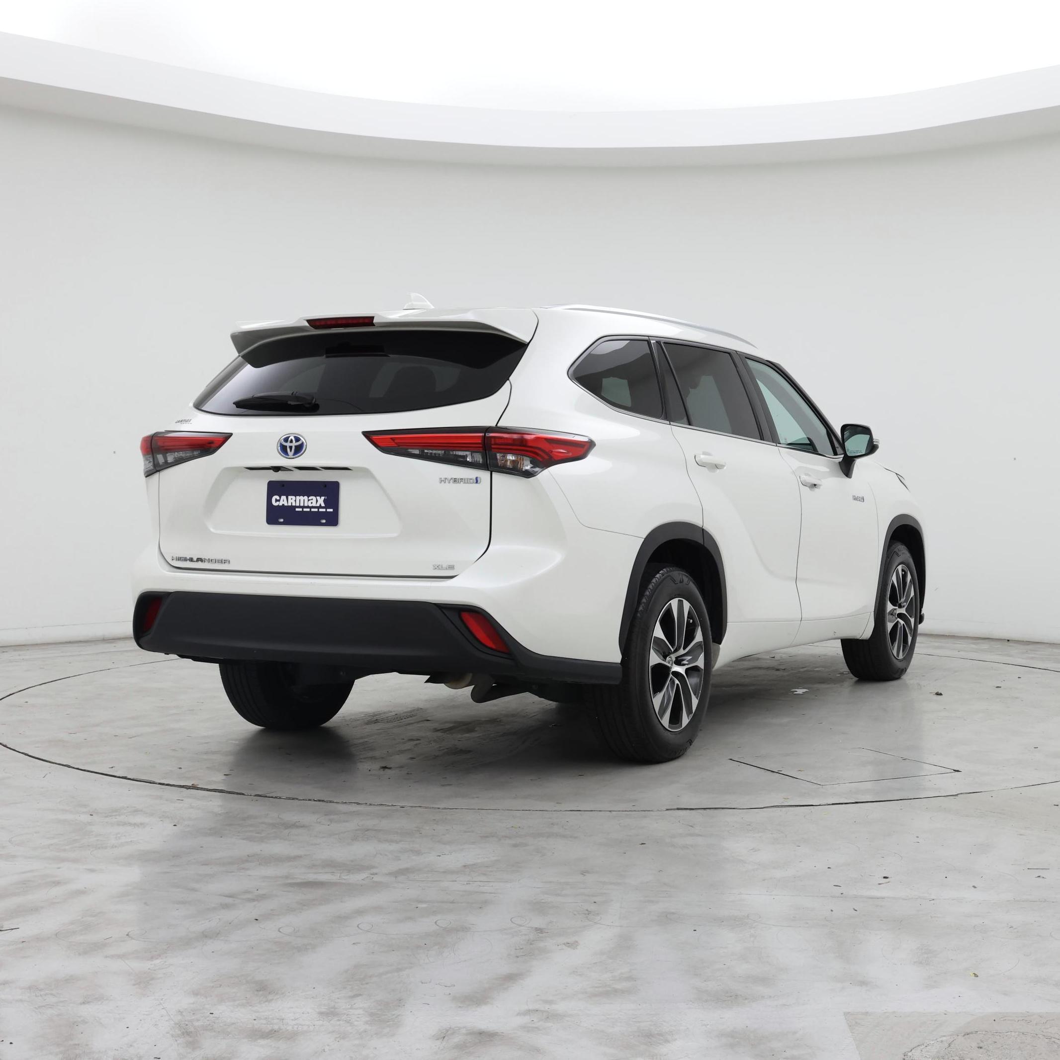 Thumbnail: 2020 Toyota Highlander - 8