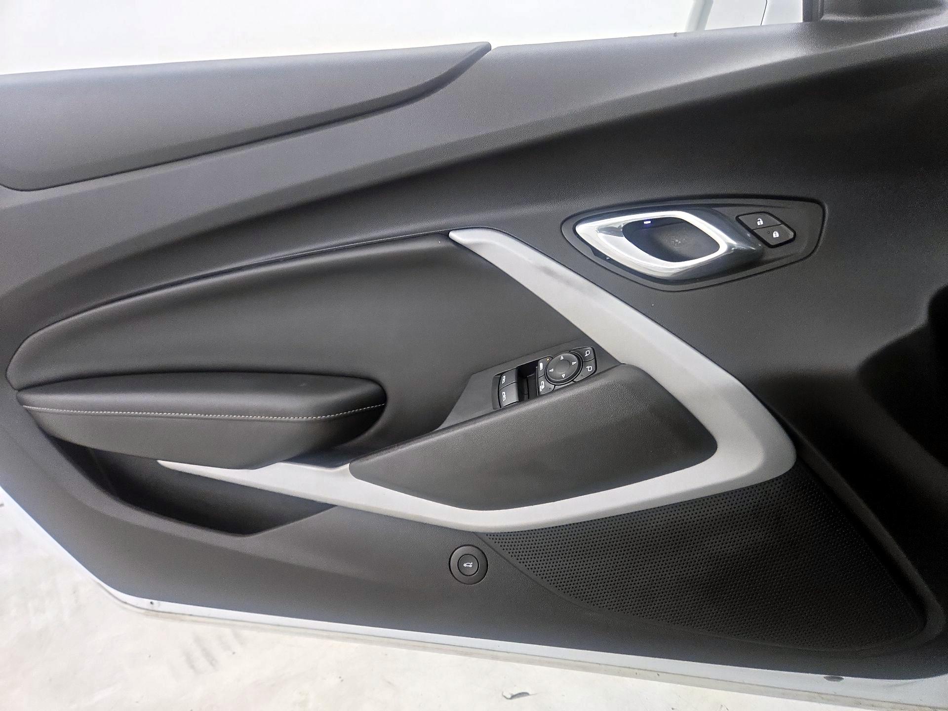 Thumbnail: 2020 Chevrolet Camaro - 12