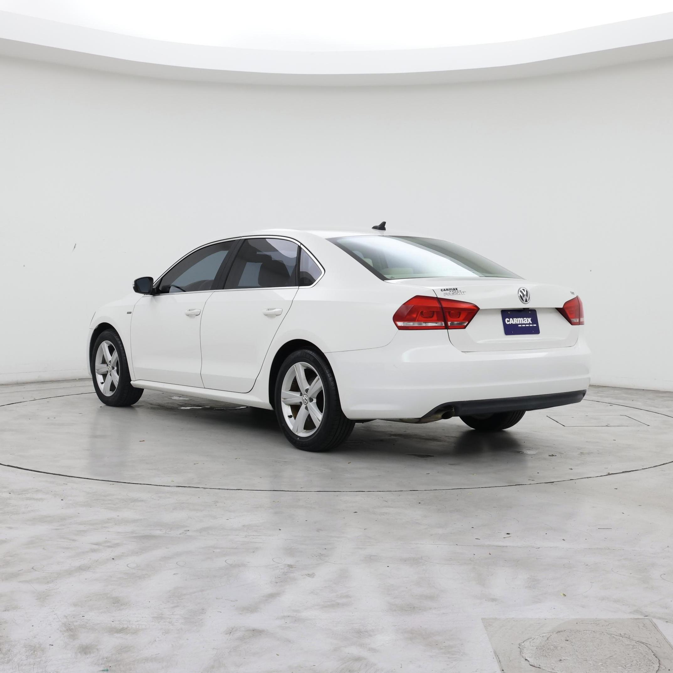 Thumbnail: 2015 Volkswagen Passat - 2