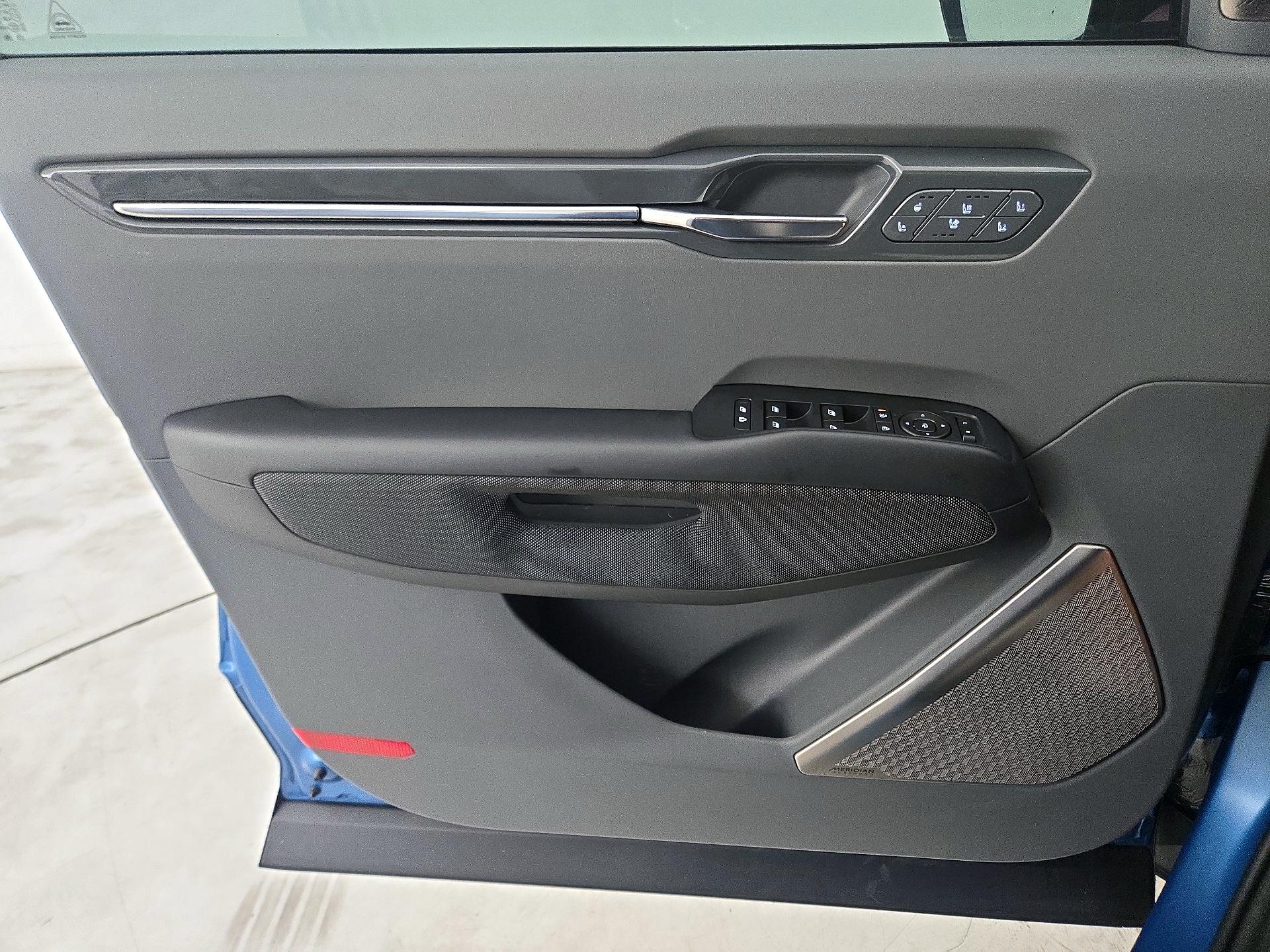 Thumbnail: 2024 Kia EV9 - 12