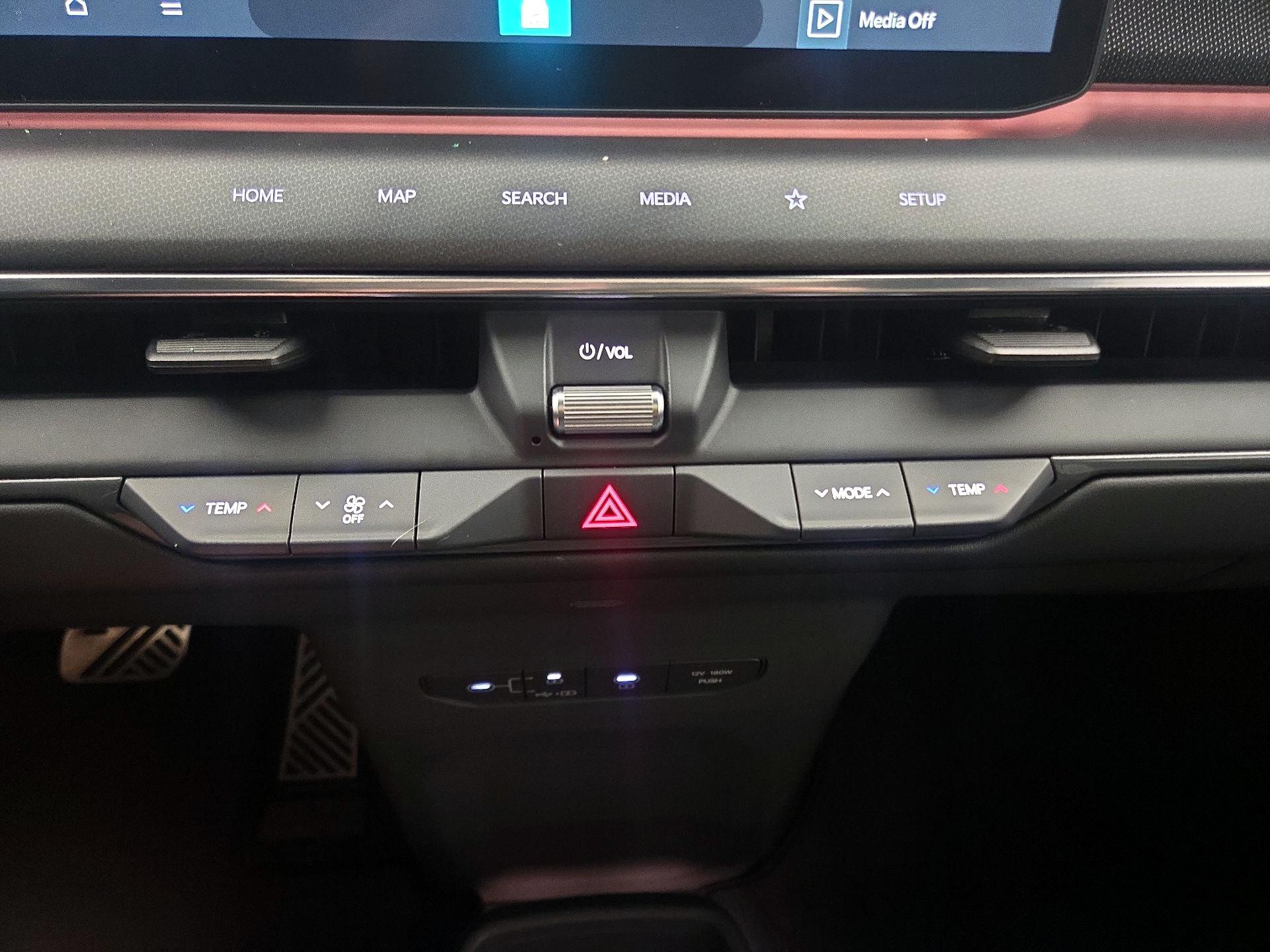 Thumbnail: 2024 Kia EV9 - 17