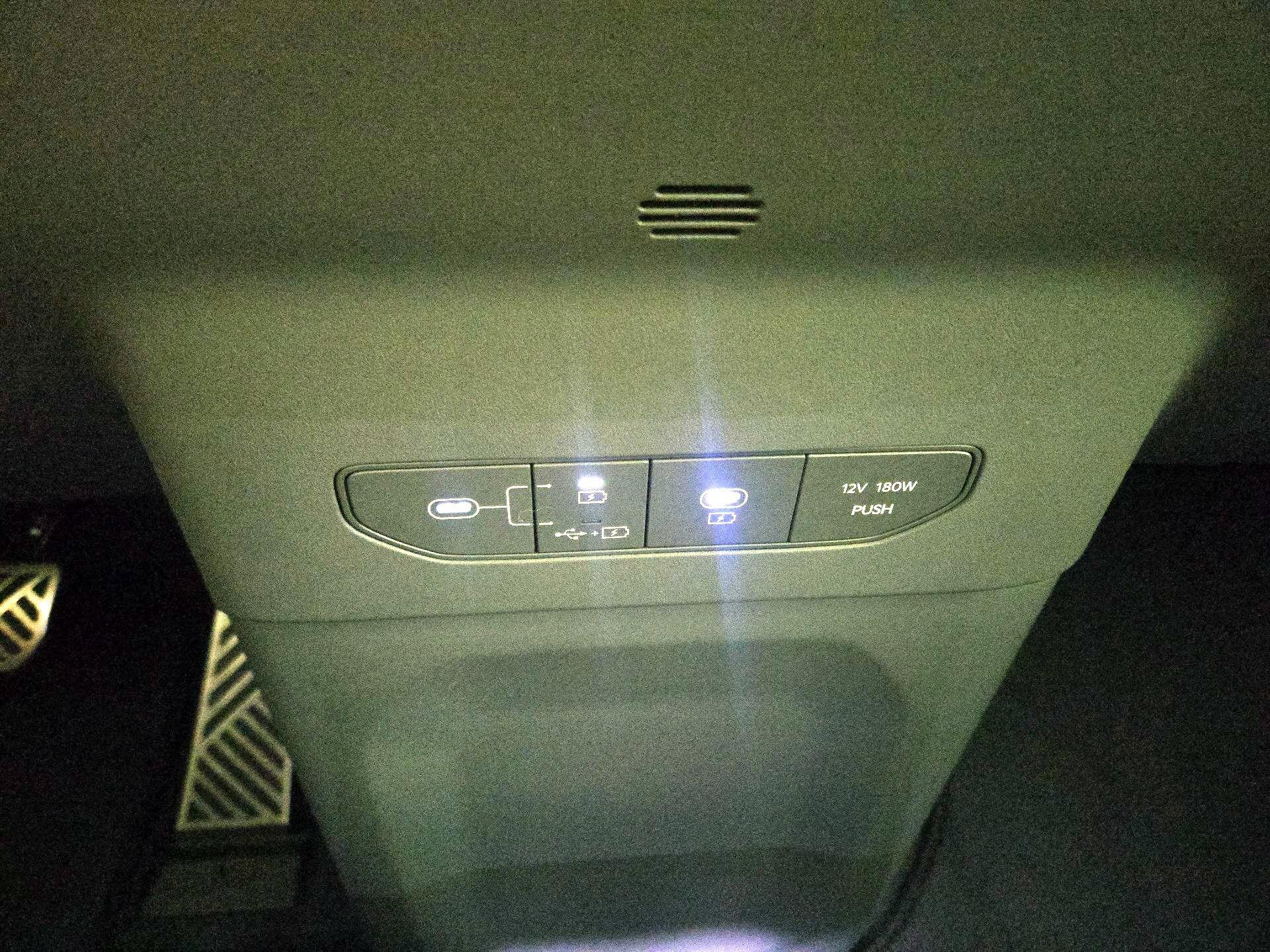 Thumbnail: 2024 Kia EV9 - 19