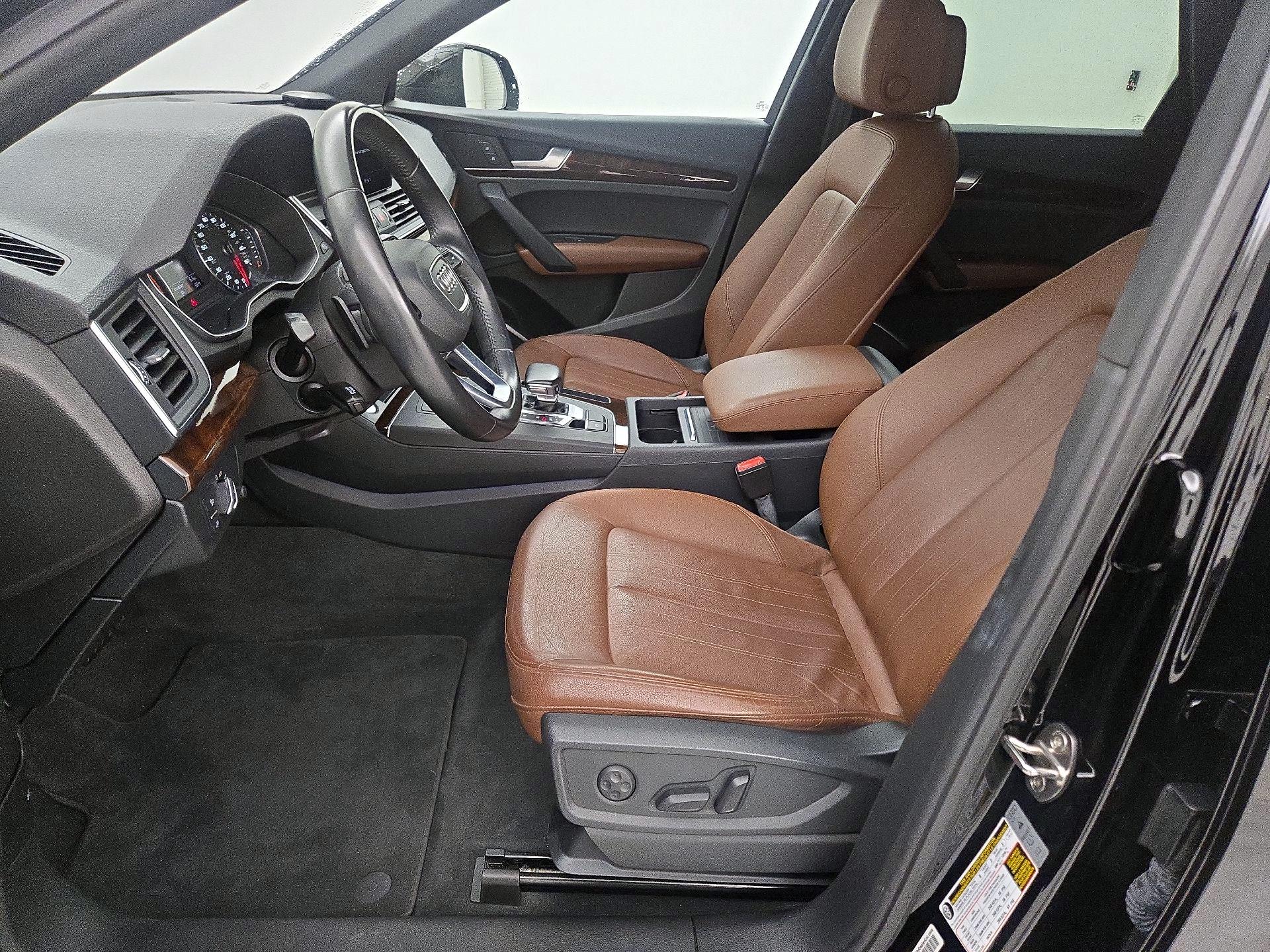 Thumbnail: 2020 Audi Q5 - 11