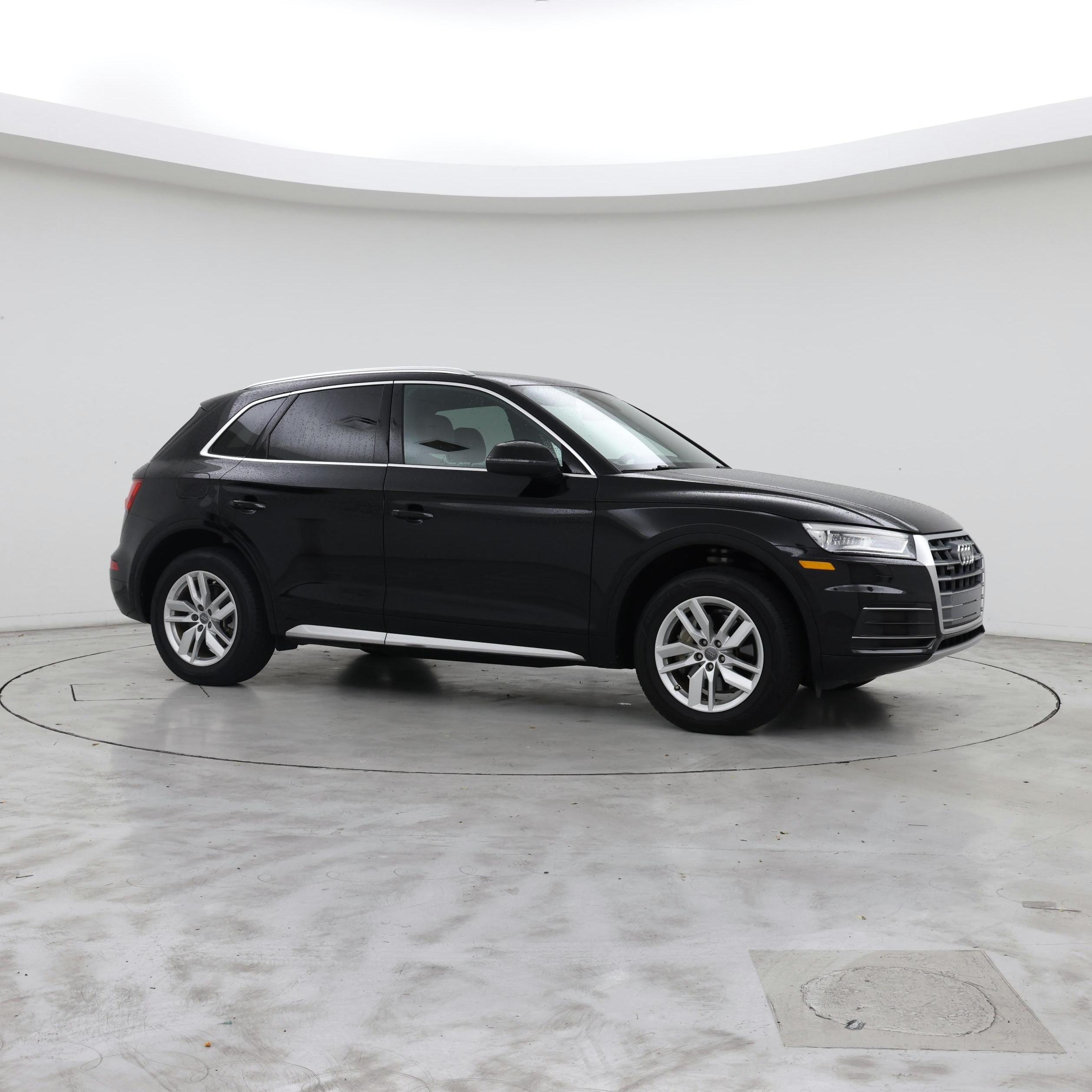 Thumbnail: 2020 Audi Q5 - 5