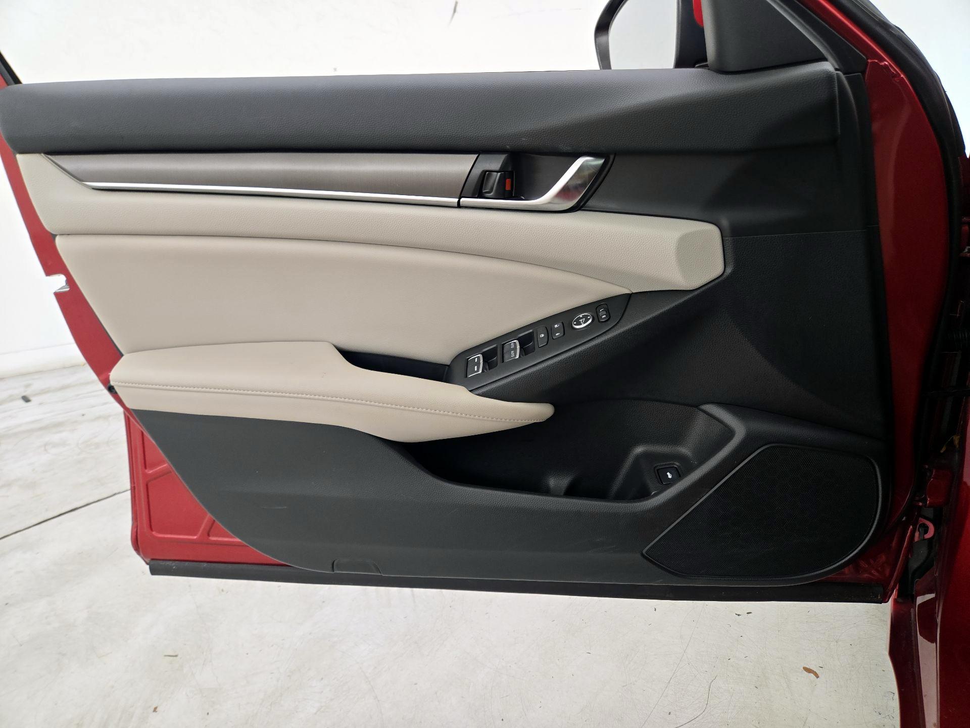 Thumbnail: 2020 Honda Accord - 12