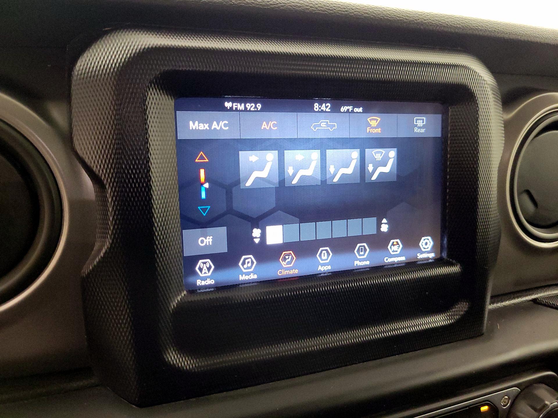 Thumbnail: 2022 Jeep Gladiator - 17