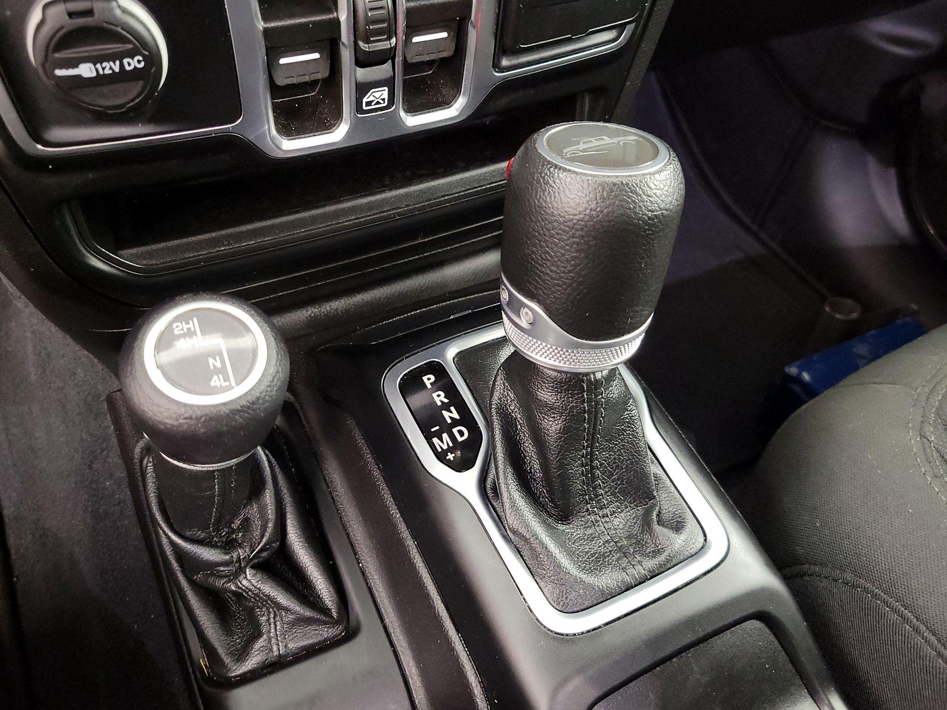 Thumbnail: 2022 Jeep Gladiator - 18