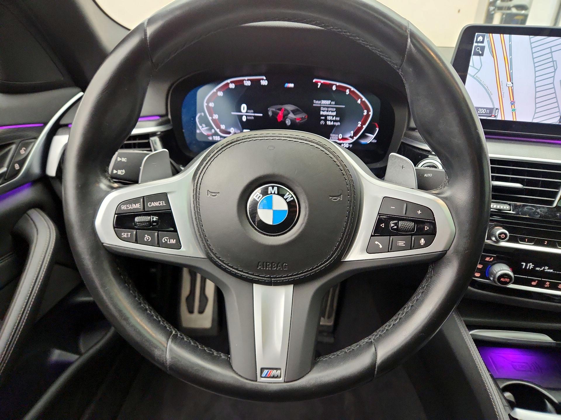 Thumbnail: 2023 BMW 5 Series - 10