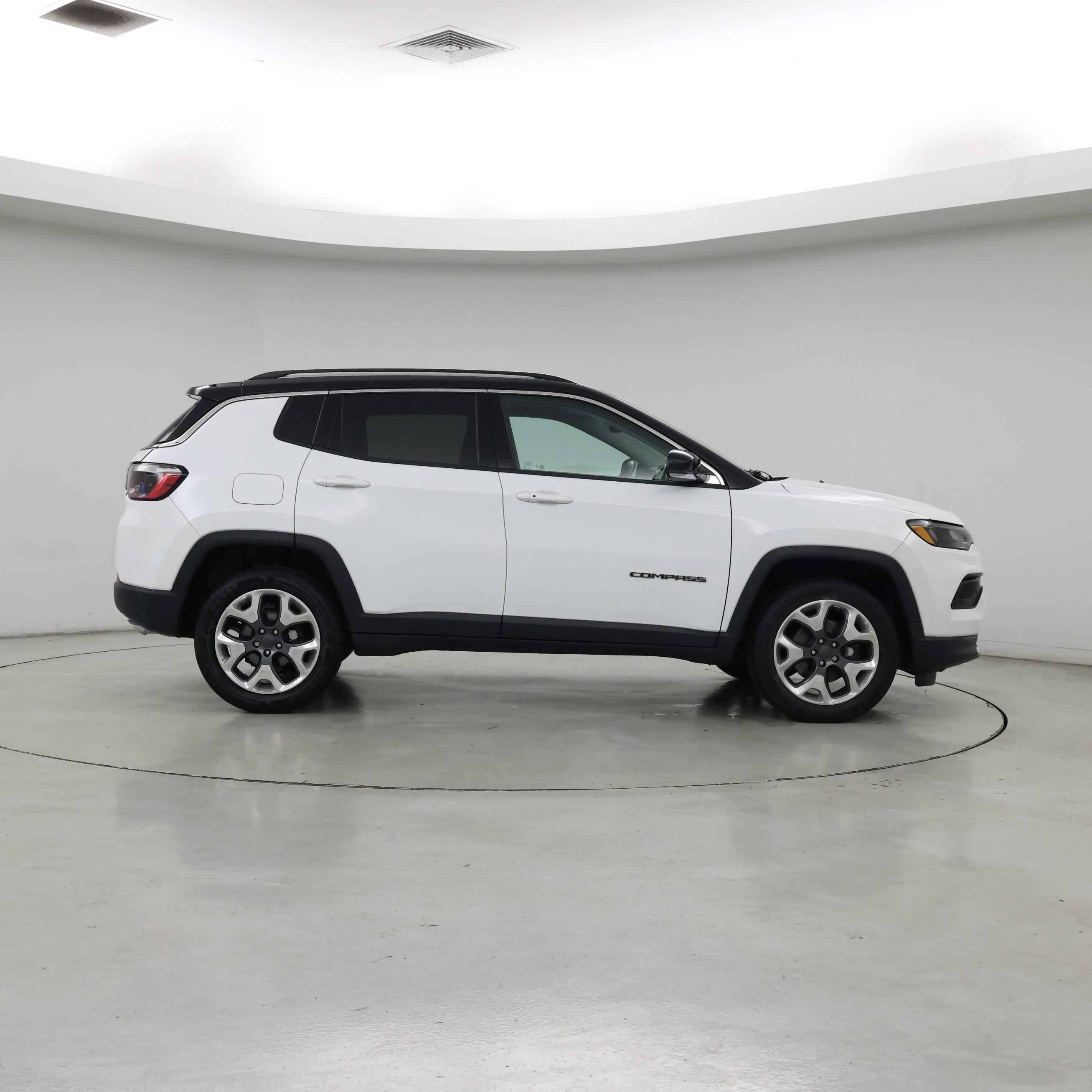Thumbnail: 2022 Jeep Compass - 7