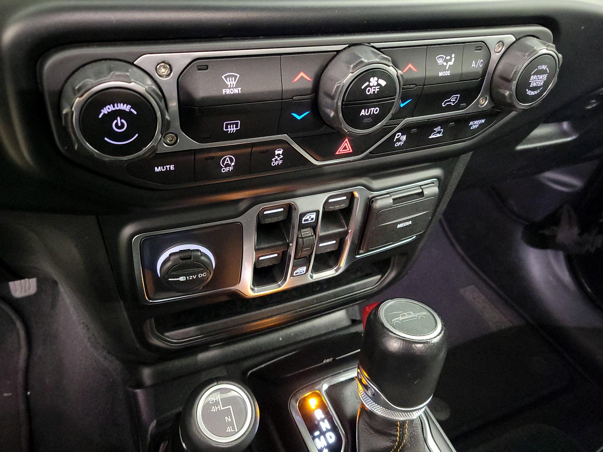 Thumbnail: 2022 Jeep Gladiator - 17