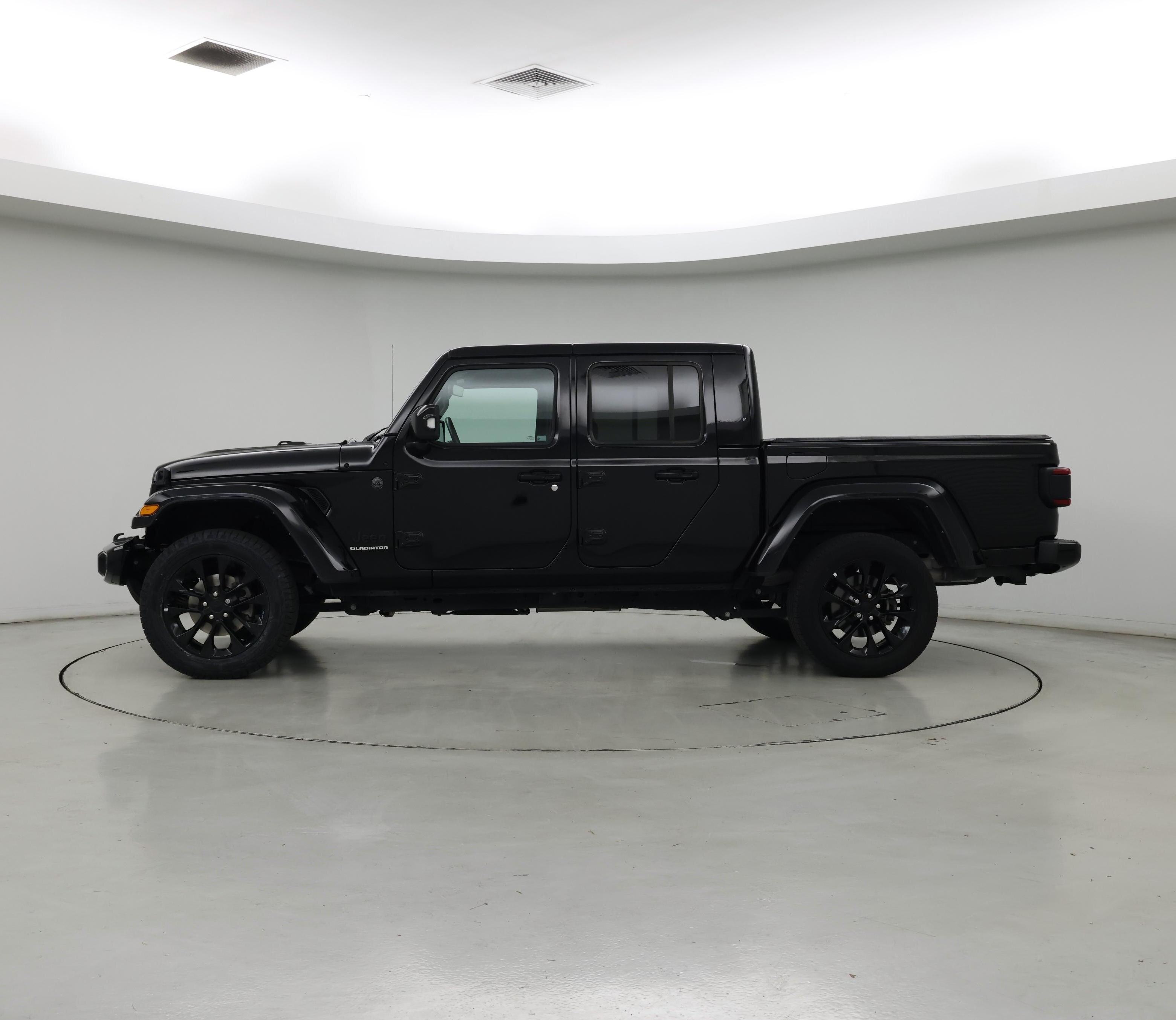 Thumbnail: 2022 Jeep Gladiator - 3