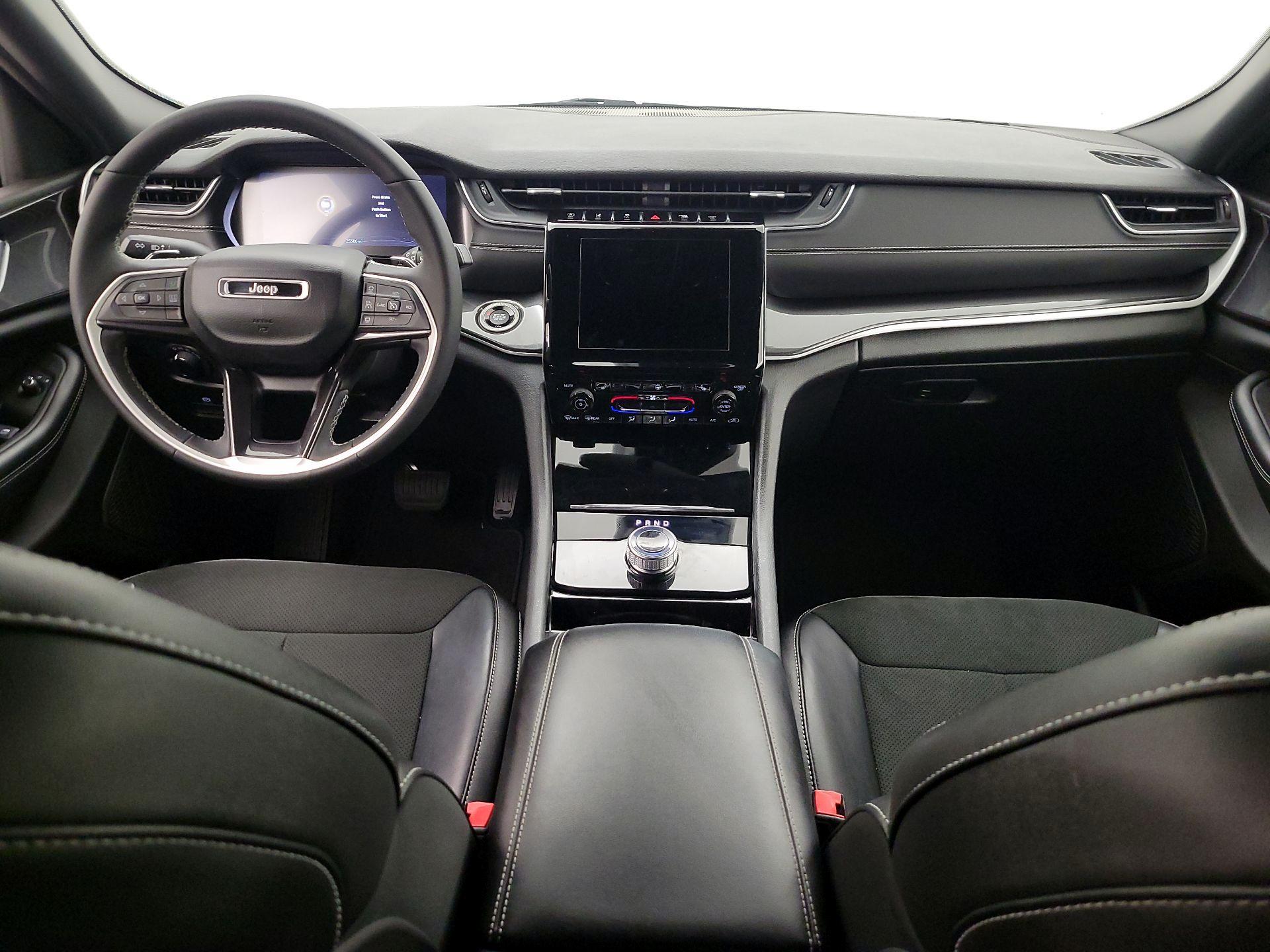 Thumbnail: 2023 Jeep Grand Cherokee - 9