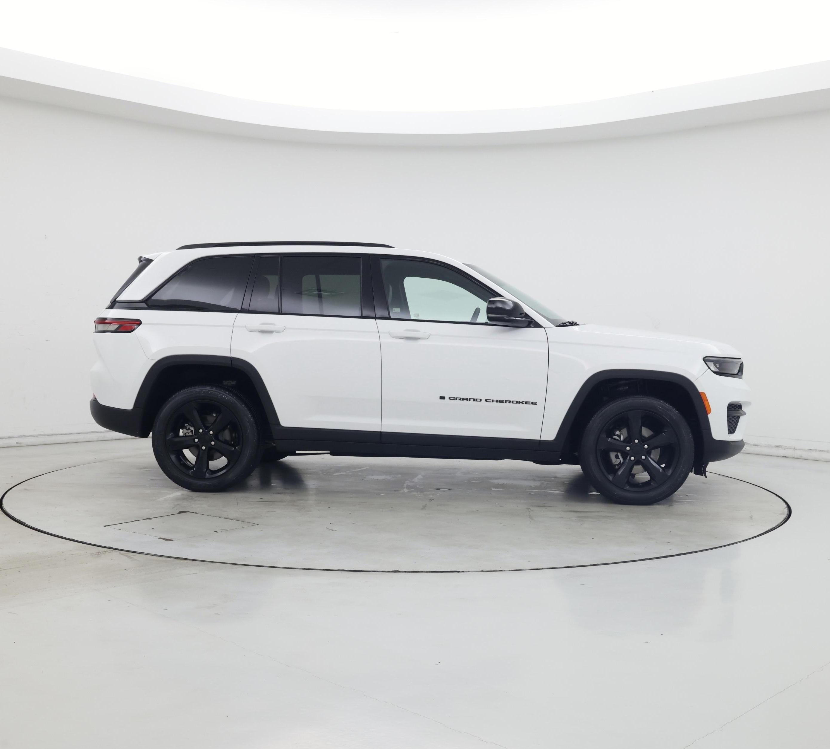 Thumbnail: 2023 Jeep Grand Cherokee - 7