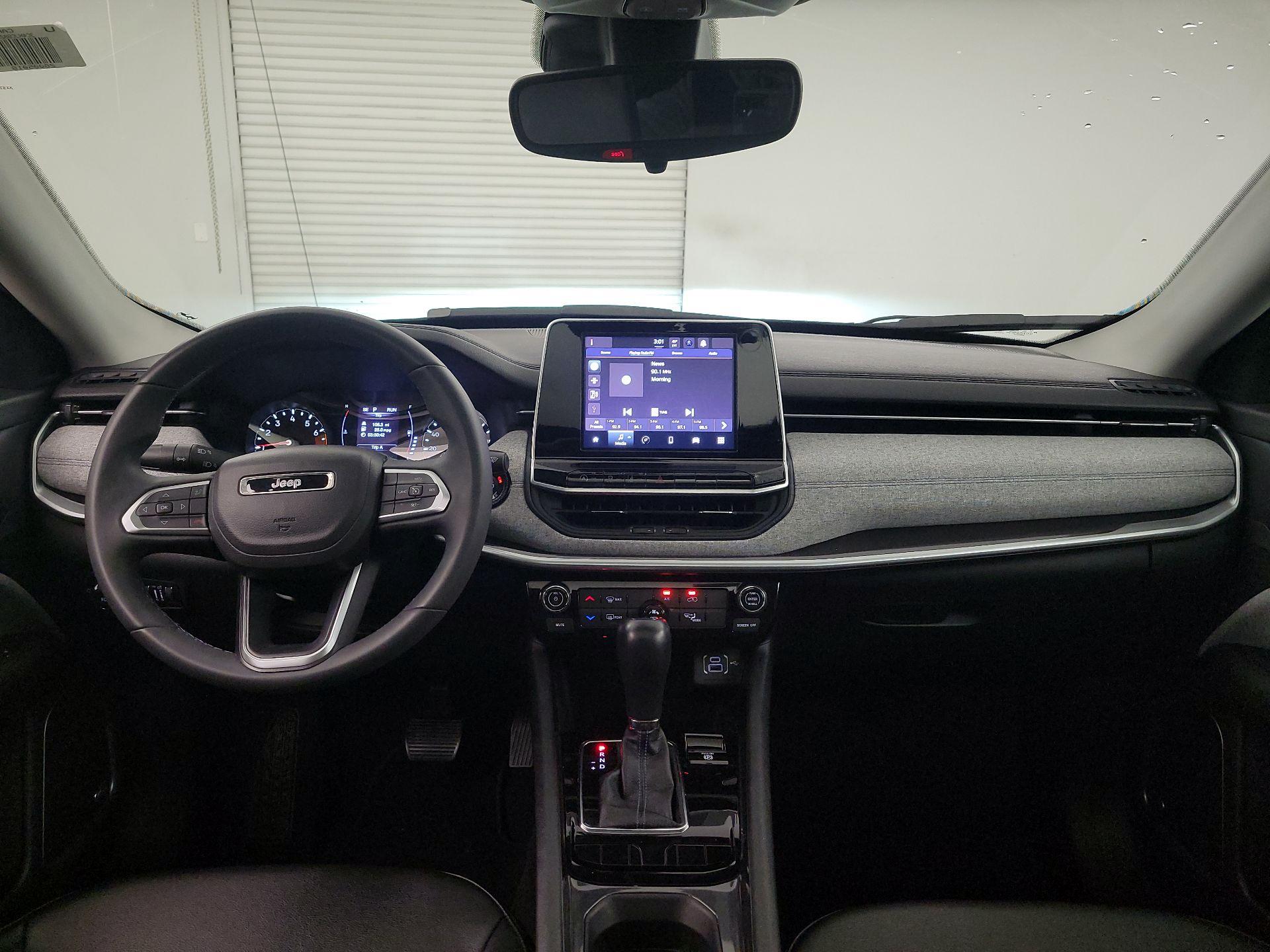 Thumbnail: 2022 Jeep Compass - 9