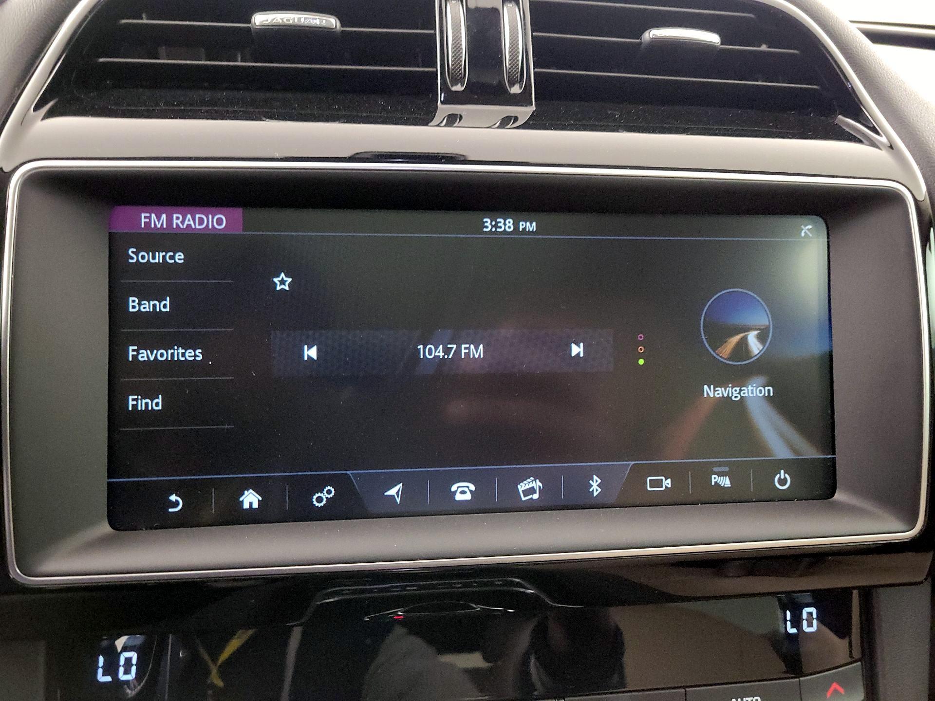 Thumbnail: 2020 Jaguar F-Pace - 16