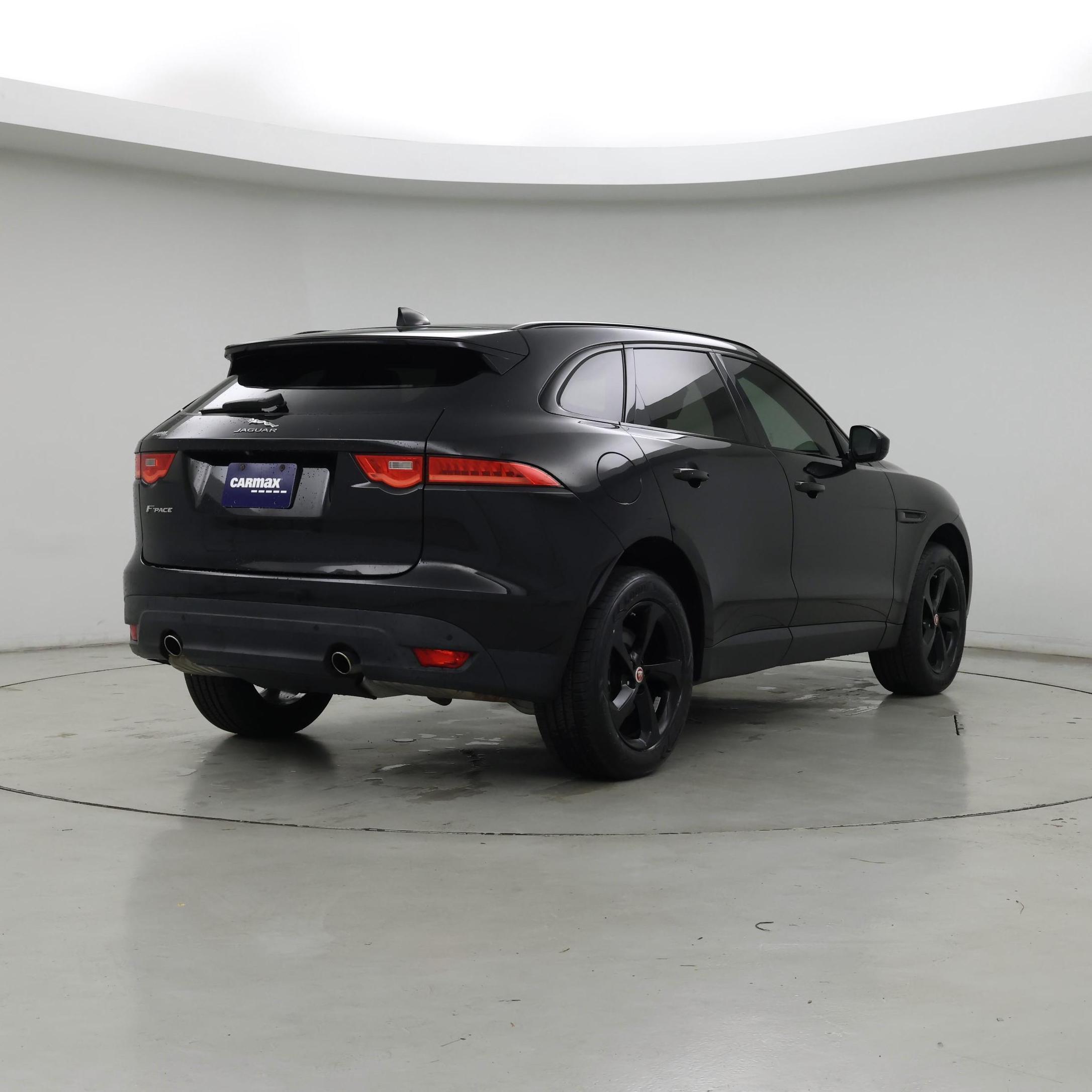 Thumbnail: 2020 Jaguar F-Pace - 8
